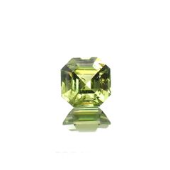 デマントイドガーネット ロシア産 0.50ct [221018869]4.3x4.3mm前後