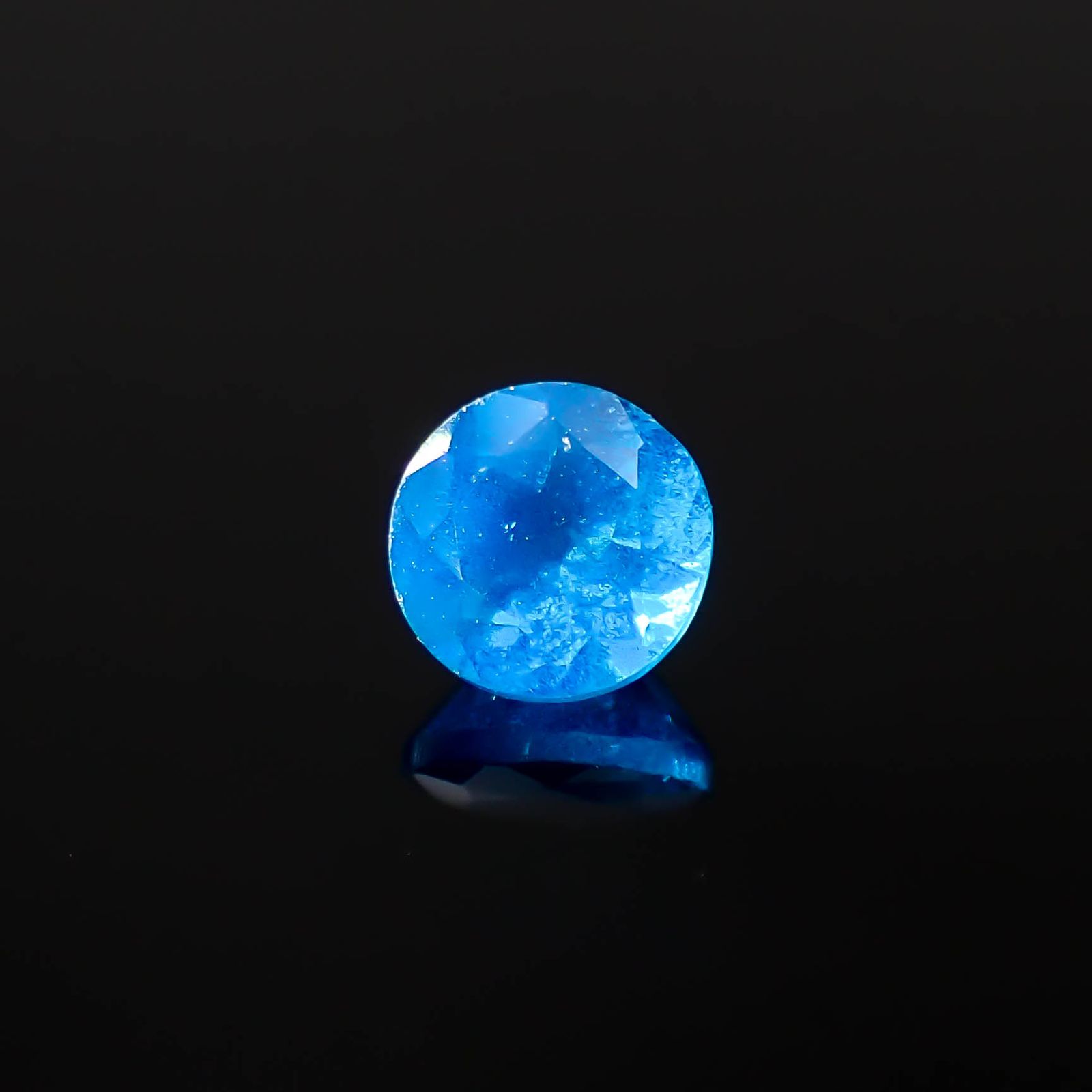 ネオンブルーアパタイト マダガスカル産 0.60ct[240628091]5x5mm前後