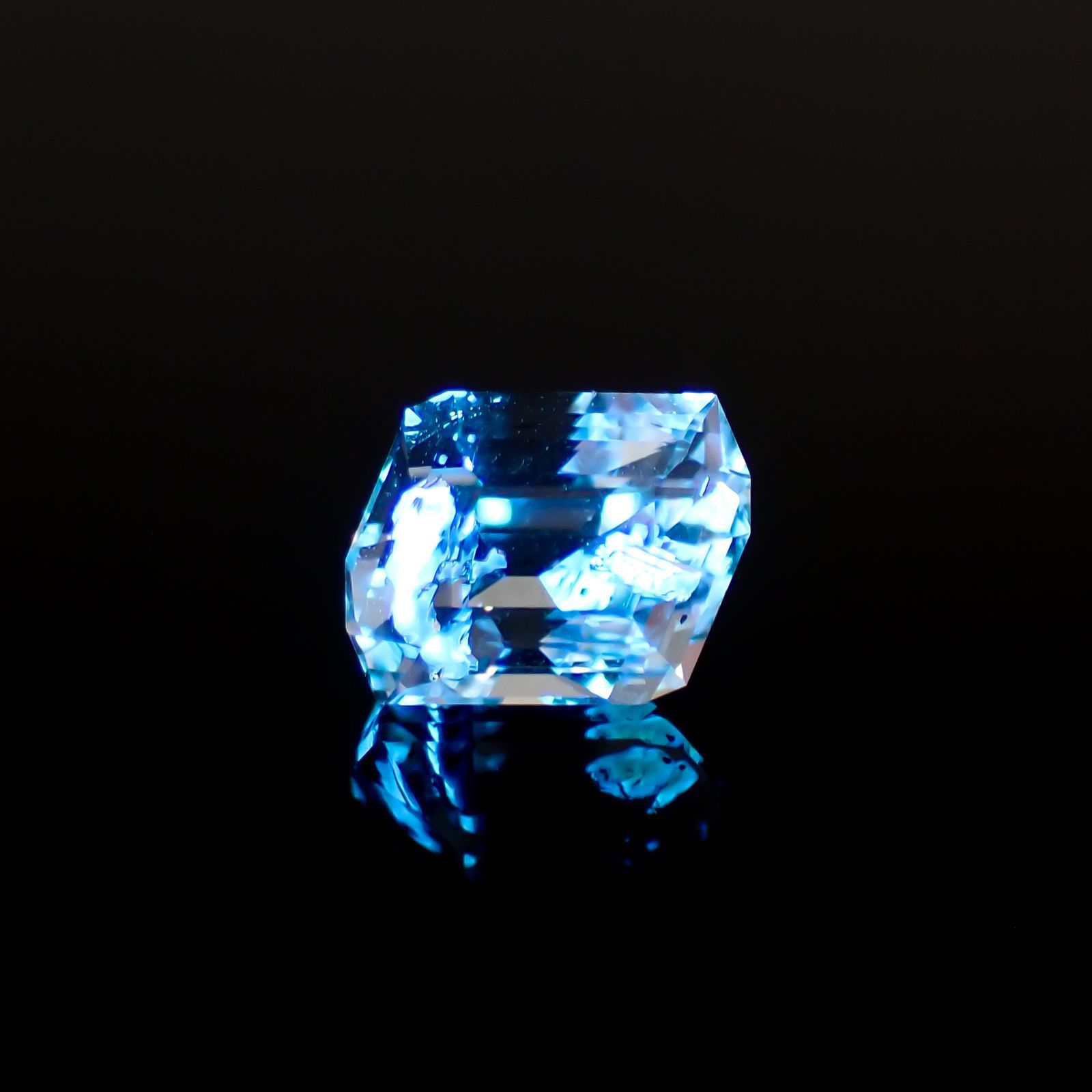 ◇カスタムカット◇オイルインクォーツ パキスタン産 0.95ct[240218533]7.2x5.9mm前後