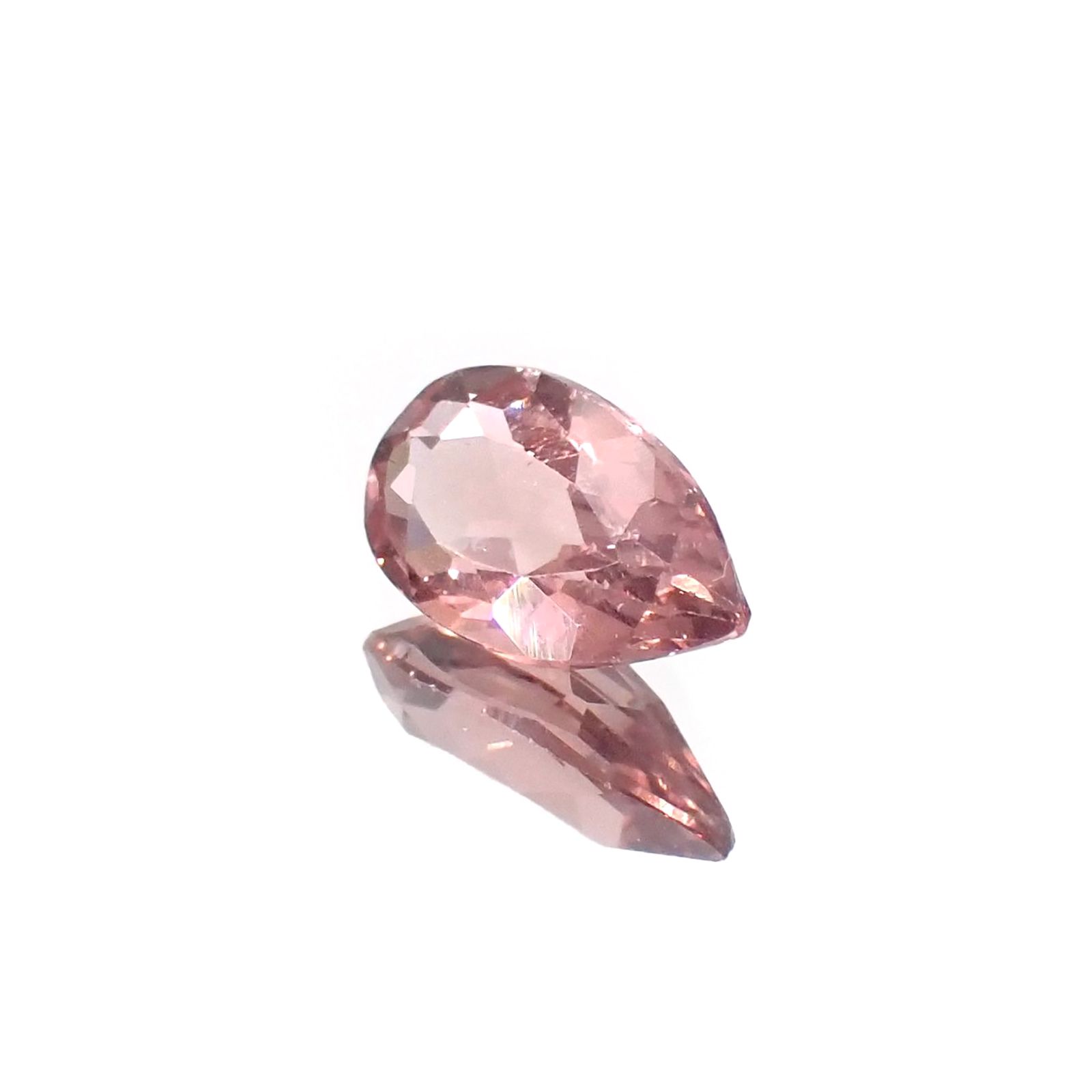 ピンクアパタイト ブラジル産 0.90ct / 8.3x4.9mm前後 [251024935]