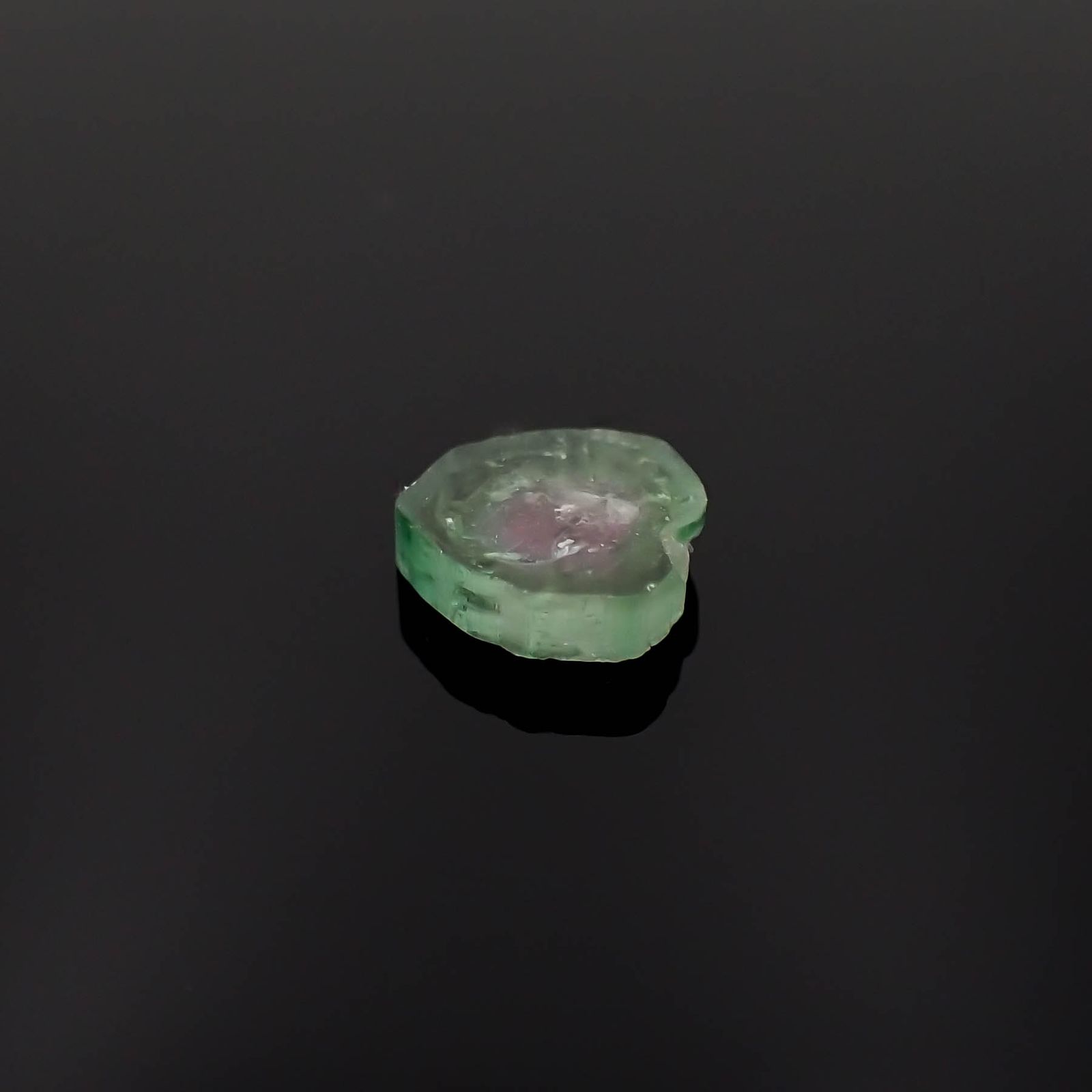 ウォーターメロントルマリン 原石スライス コンゴ民主共和国産 1.39ct[230321304]7.6x7.3mm前後