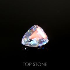 レインボームーンストーン(宝石名ラブラドライト)マダガスカル産 0.6ct 識別済[211113756]5.3x6.5mm前後