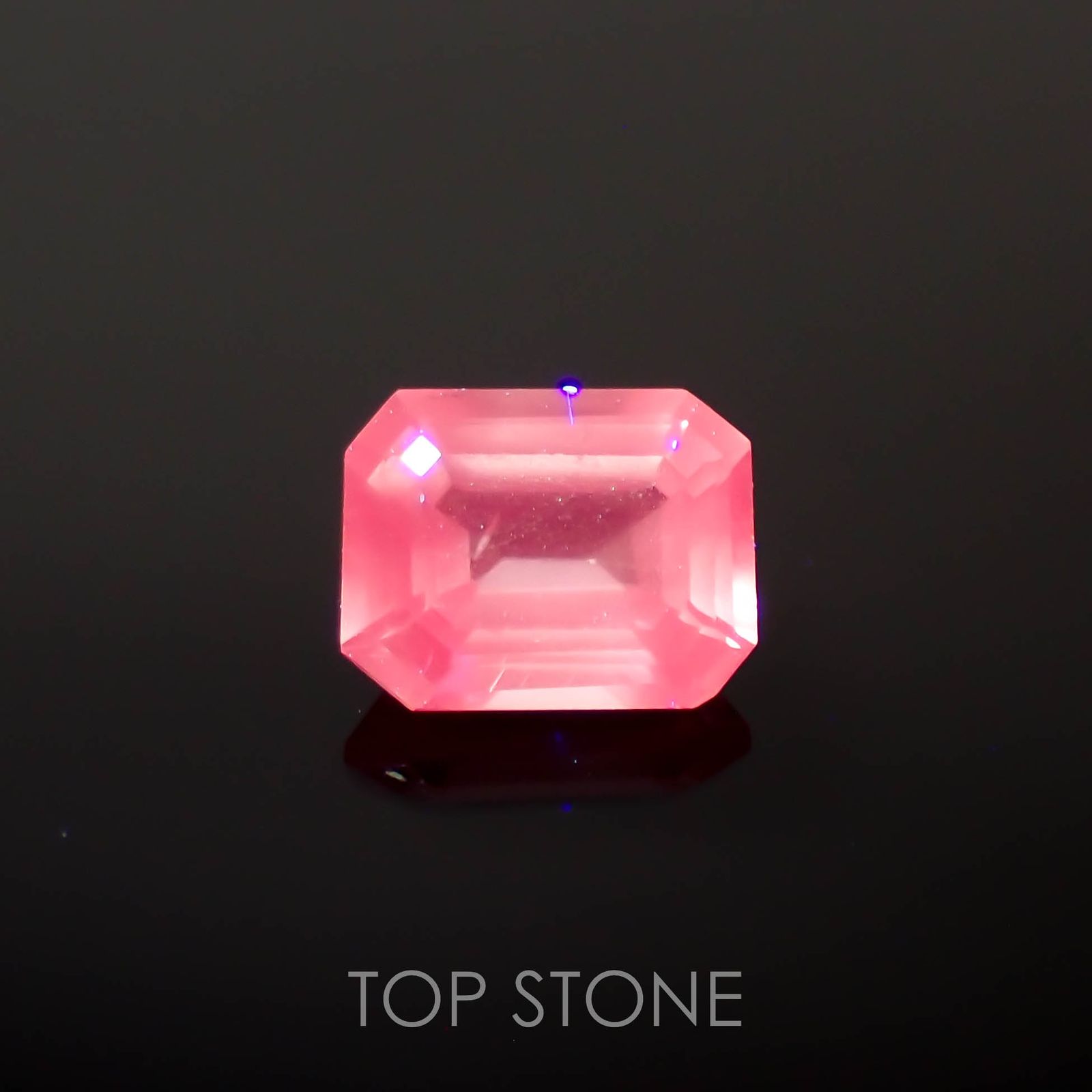 シルキーピンクスピネル(宝石名スピネル)タンザニア産 0.46ct 識別済[221219492]4.9x3.8mm前後