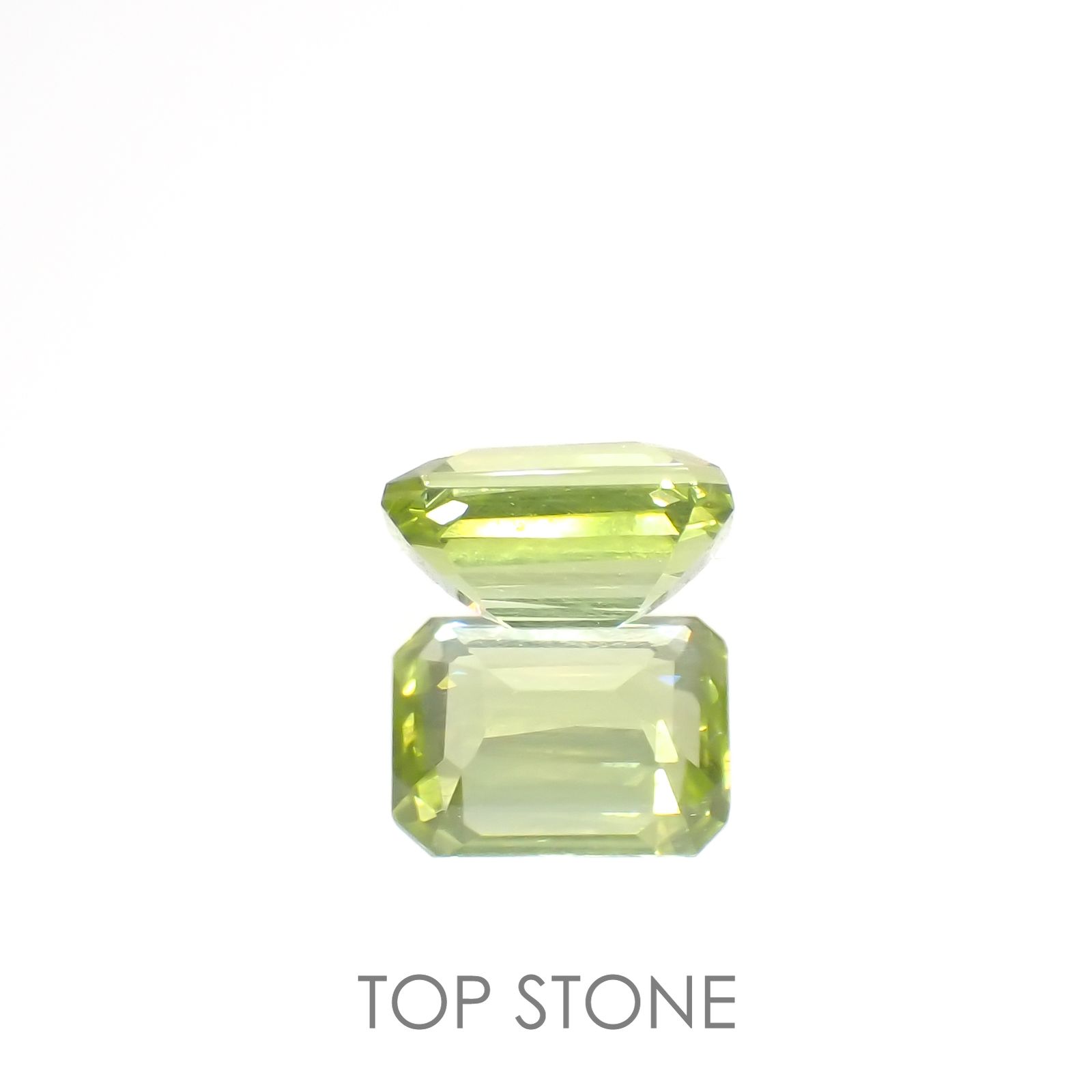 グリーンエンスタタイト(宝石名グリーン・エンスタタイト)カメルーン産 0.51ct 識別済[220917603]5.3x4mm前後