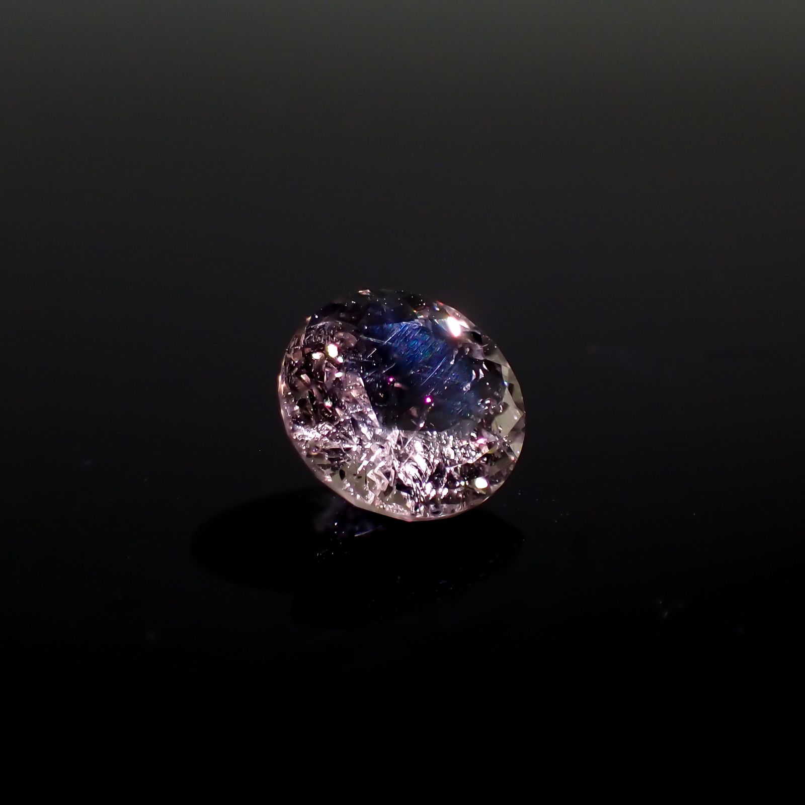 ティンカーベルクォーツ ブラジル産 2.68ct [230923479]9.4x9.4mm前後