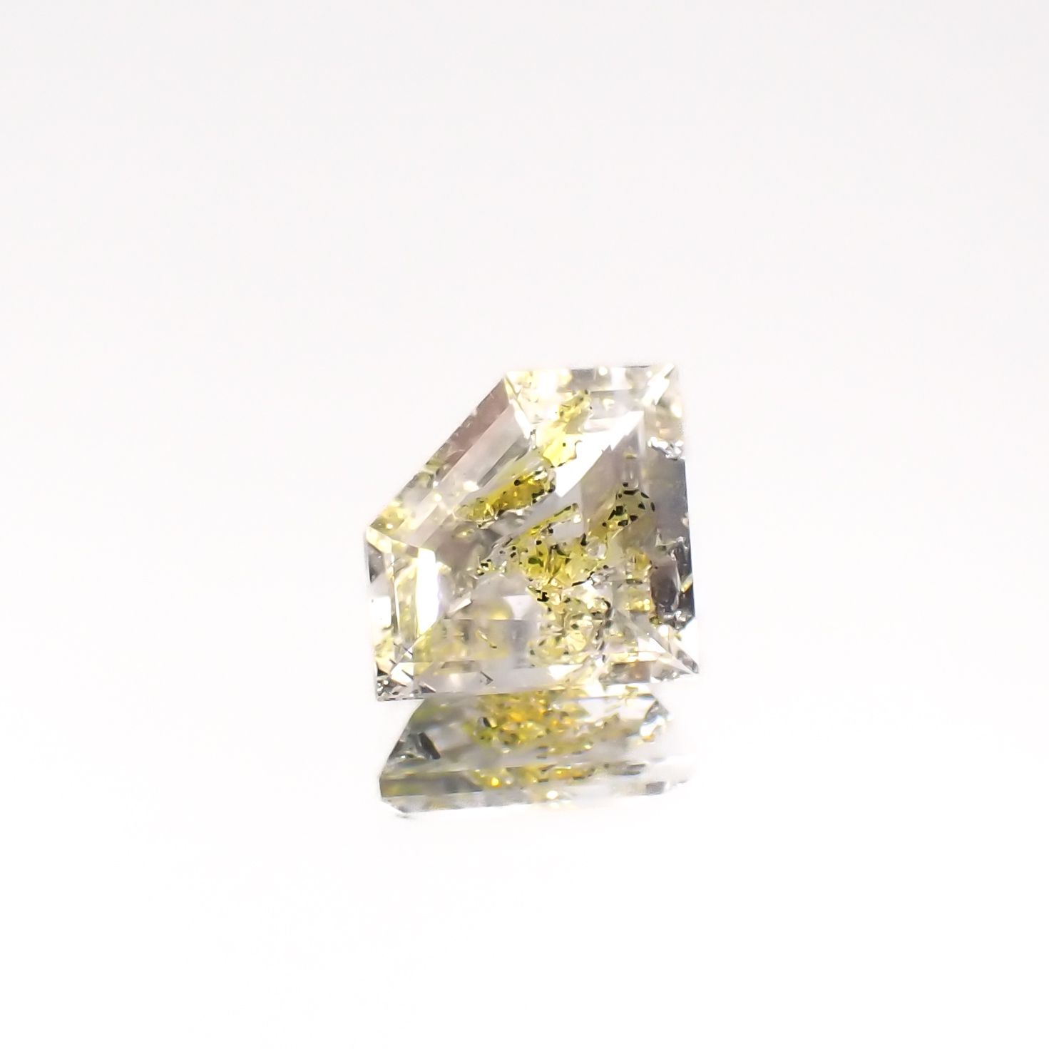 ◇カスタムカット◇オイルインクォーツ パキスタン産 0.76ct [230522095]6.3x8.1mm前後