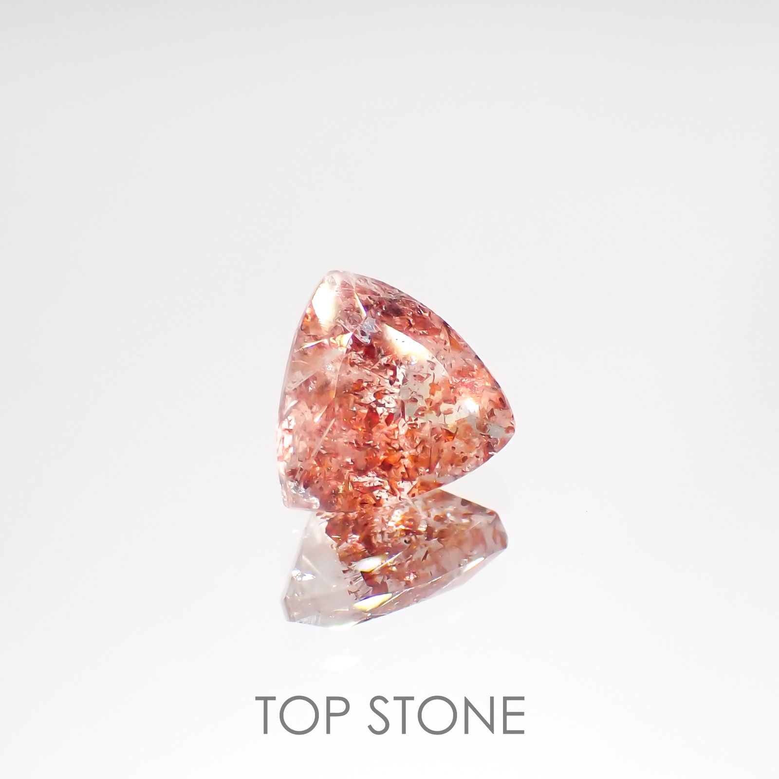 ファイヤークォーツ ナイジェリア産 1.39ct[220114754]7.5x7.9mm前後