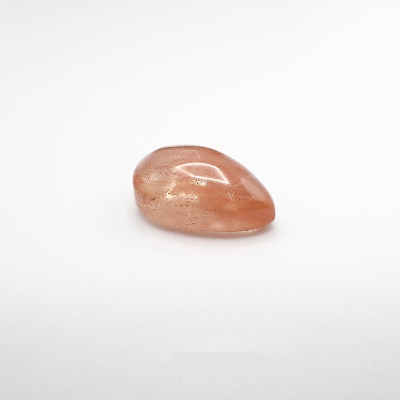 オレゴンサンストーン(宝石名ラブラドライト・サンストーン)アメリカ・オレゴン州産 4.033ct ソ付(彩珠)[231023850]12.5x8.3mm前後