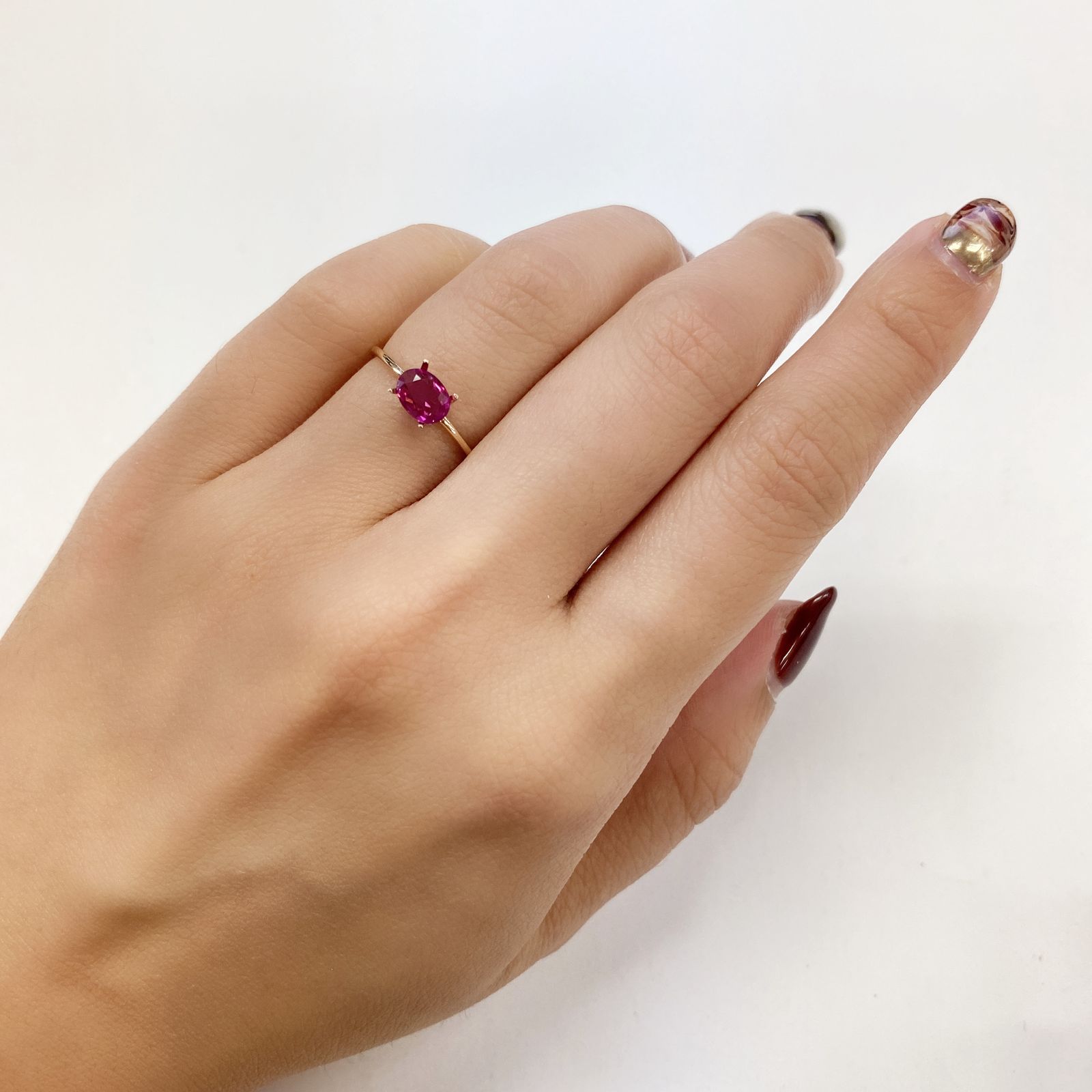 ルビー(宝石名ルビー)ビルマ・モゴック産 0.62ct GIA鑑付[220817401]6.29x4.67mm前後
