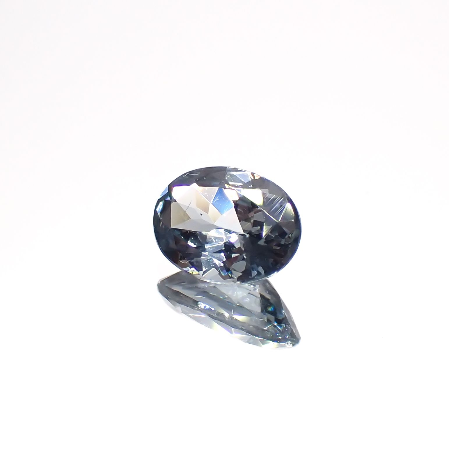 グレースピネル タンザニア産 0.87ct[230421549]7x5.1mm前後