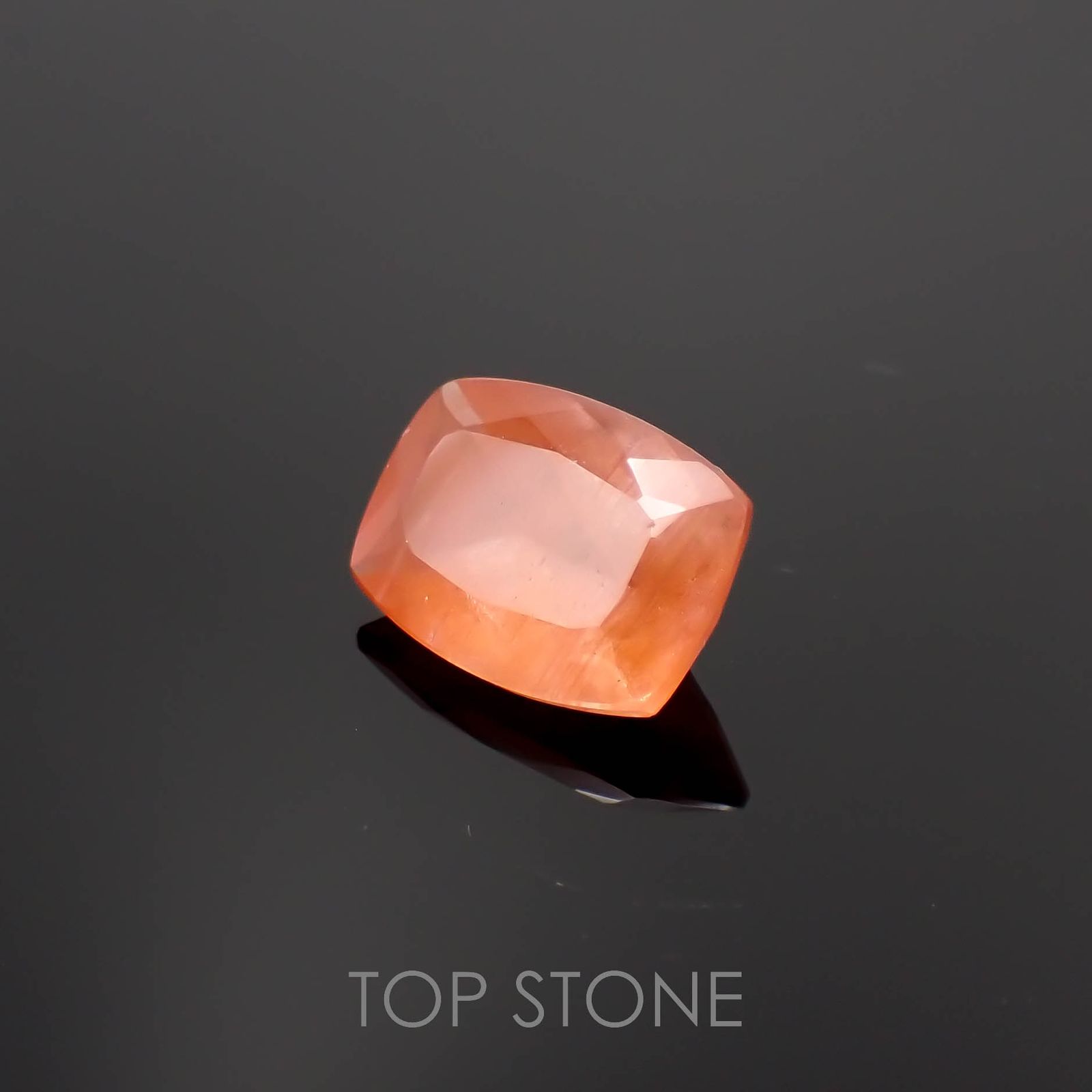 サンストーンスキャポライト(宝石名シーン・スキャポライト)タンザニア産 4.29ct 識別済[221219280]12.8x9.2mm前後