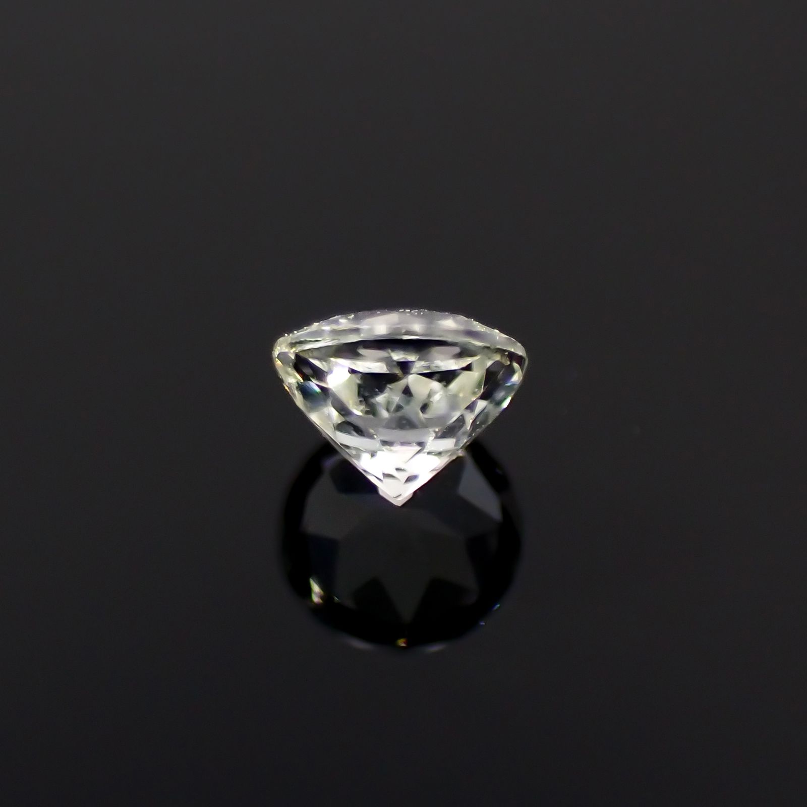 リューコガーネット ビルマ産 0.085ct[230923491]2.5x2.5mm前後