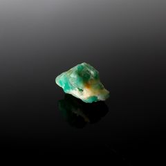 エメラルド 原石 コロンビア産 13.46ct[240427248]18.3x14mm前後