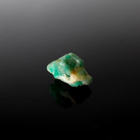 エメラルド 原石 コロンビア産 13.46ct[240427248]18.3x14mm前後