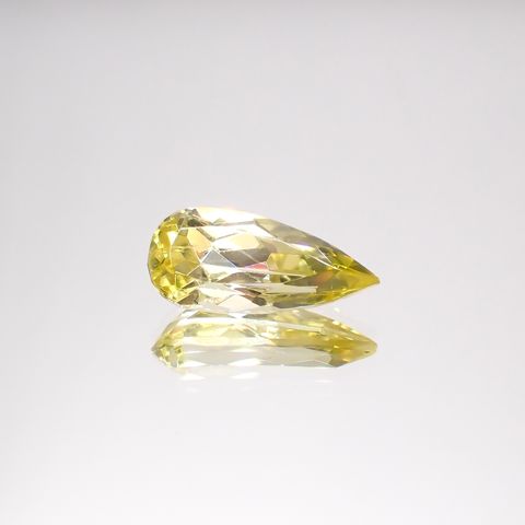 アングレサイト(宝石名アングレサイト)モロッコ産 4.969ct ソ付(日独)[230421876]13.62x6.18mm前後