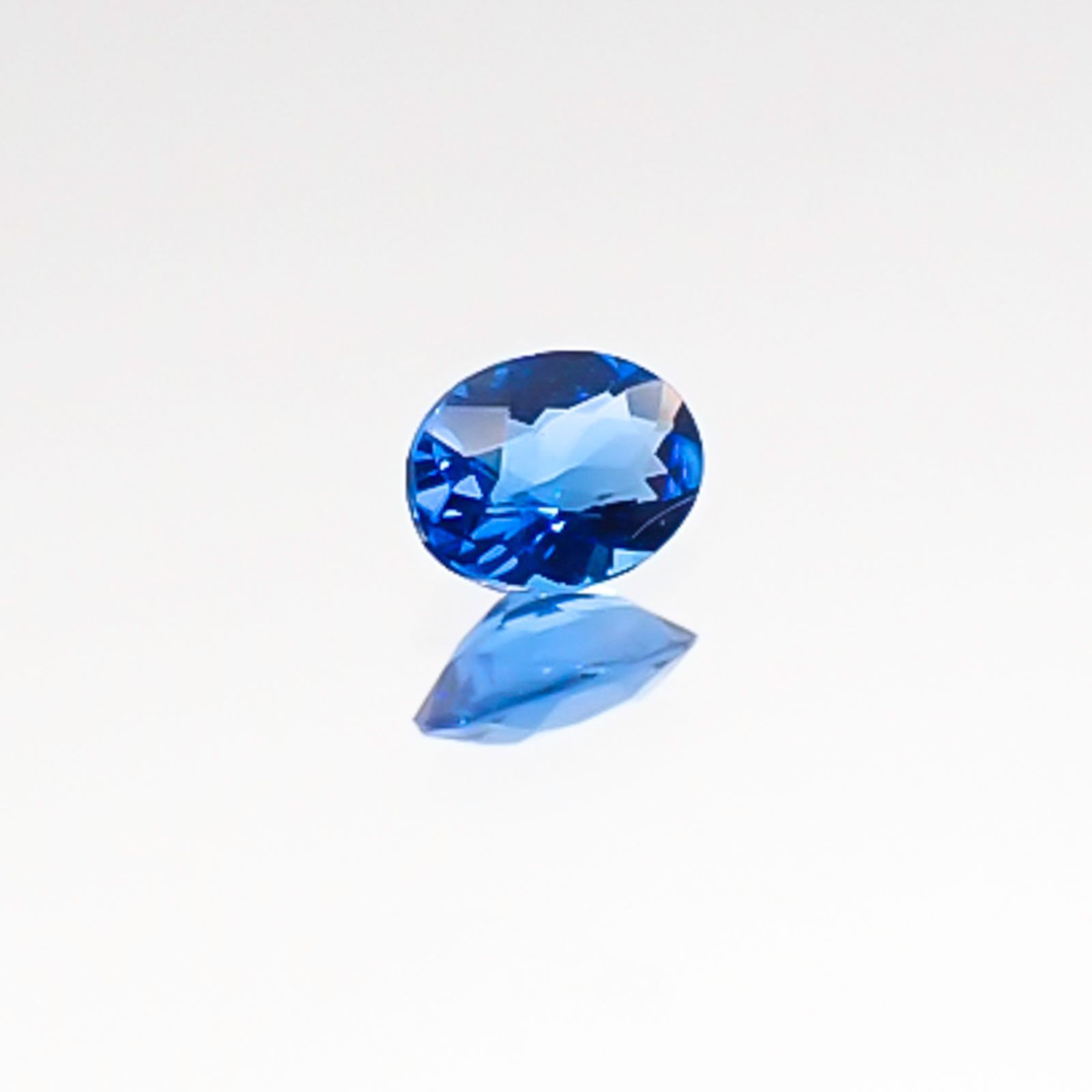 アウイナイト ドイツ産 ルース 0.055ct[20106495]3.1×2.3mm前後