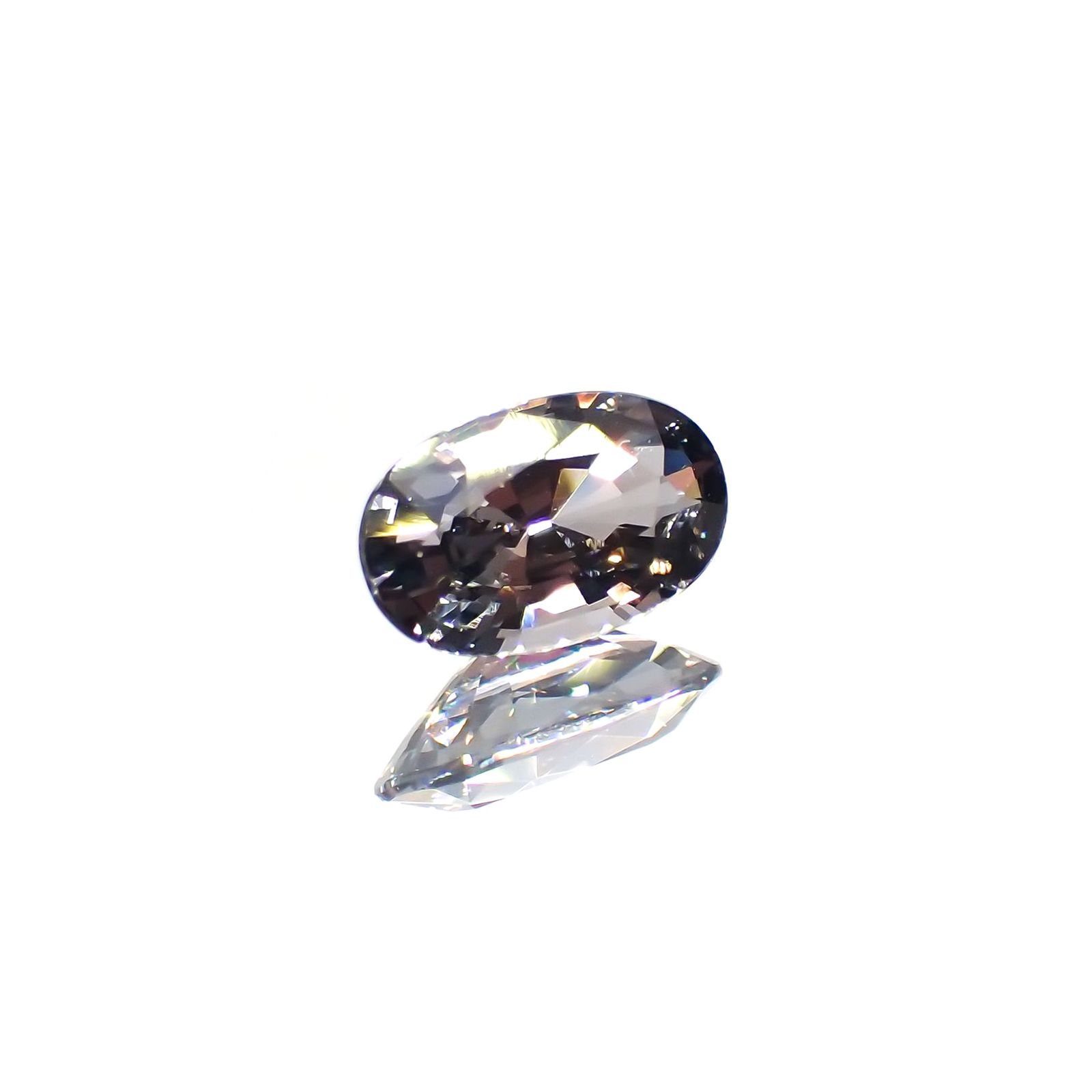 プラチナスピネル(宝石名スピネル) ビルマ産 0.581ct ソ付(彩珠)[250912850]6.6×4mm前後