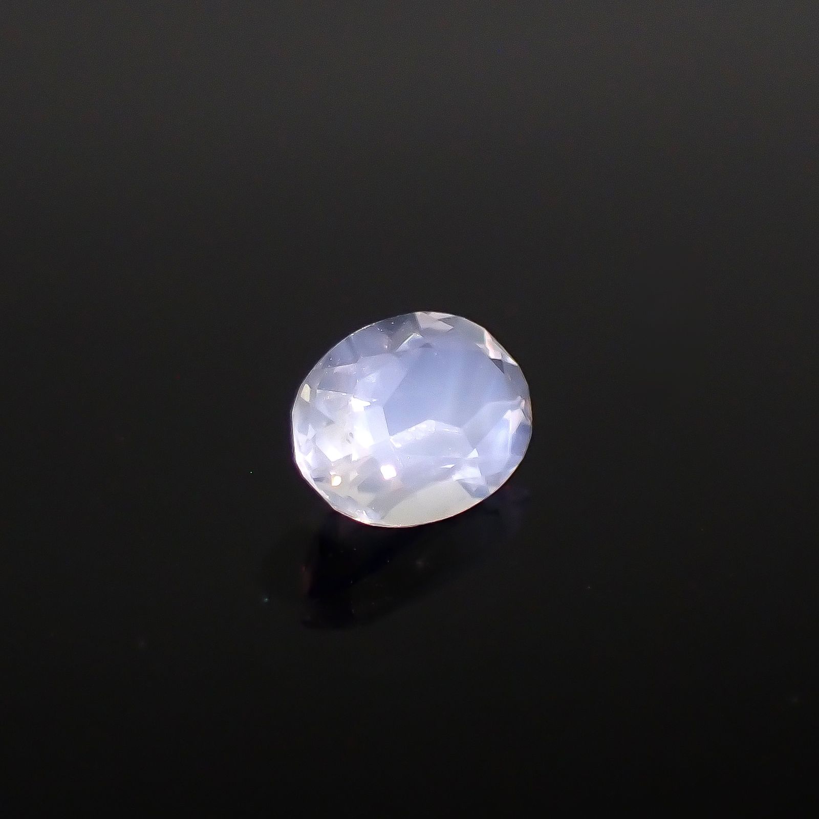 ムーンストーン(宝石名オーソクレース)インド/スリランカ産 0.67ct 識別済[240527730]7.1x5mm前後