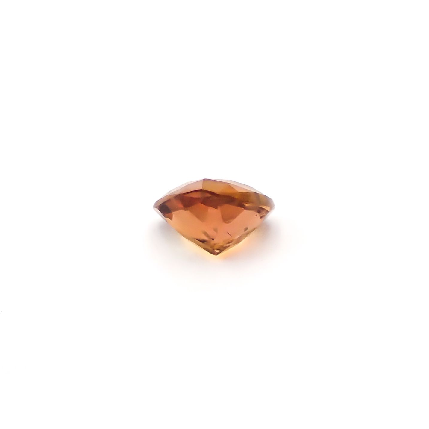 ゴールデンアイオライト(宝石名コーディエライト)マダガスカル産 識別済 0.24ct / 4.4x4.6mm前後 [260532197]