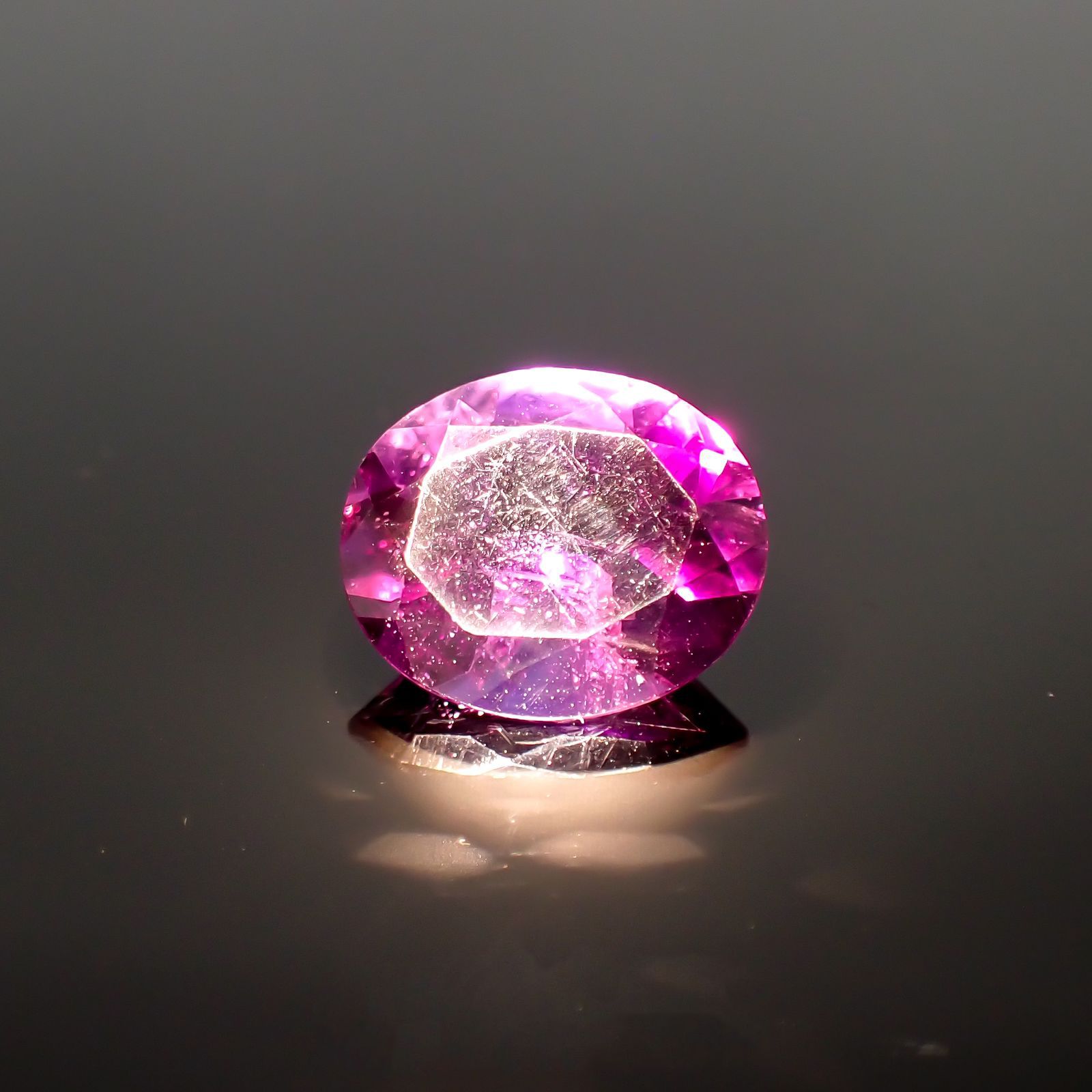 カラーシフトアメジスト(宝石名アメシスト)ブラジル/ウルグアイ産 3.78ct 識別済[220113972]12x10.1mm前後