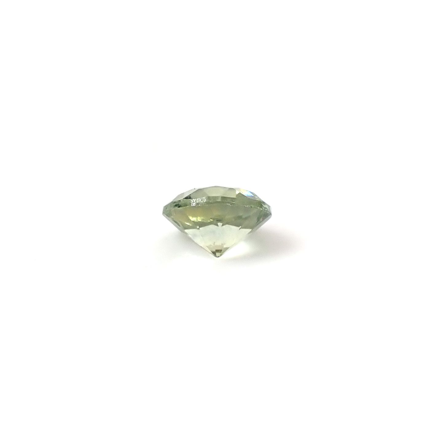 モンタナサファイア(宝石名サファイア)アメリカ・モンタナ州産 識別済 0.43ct / 4.4x4.4mm前後 [260221283]