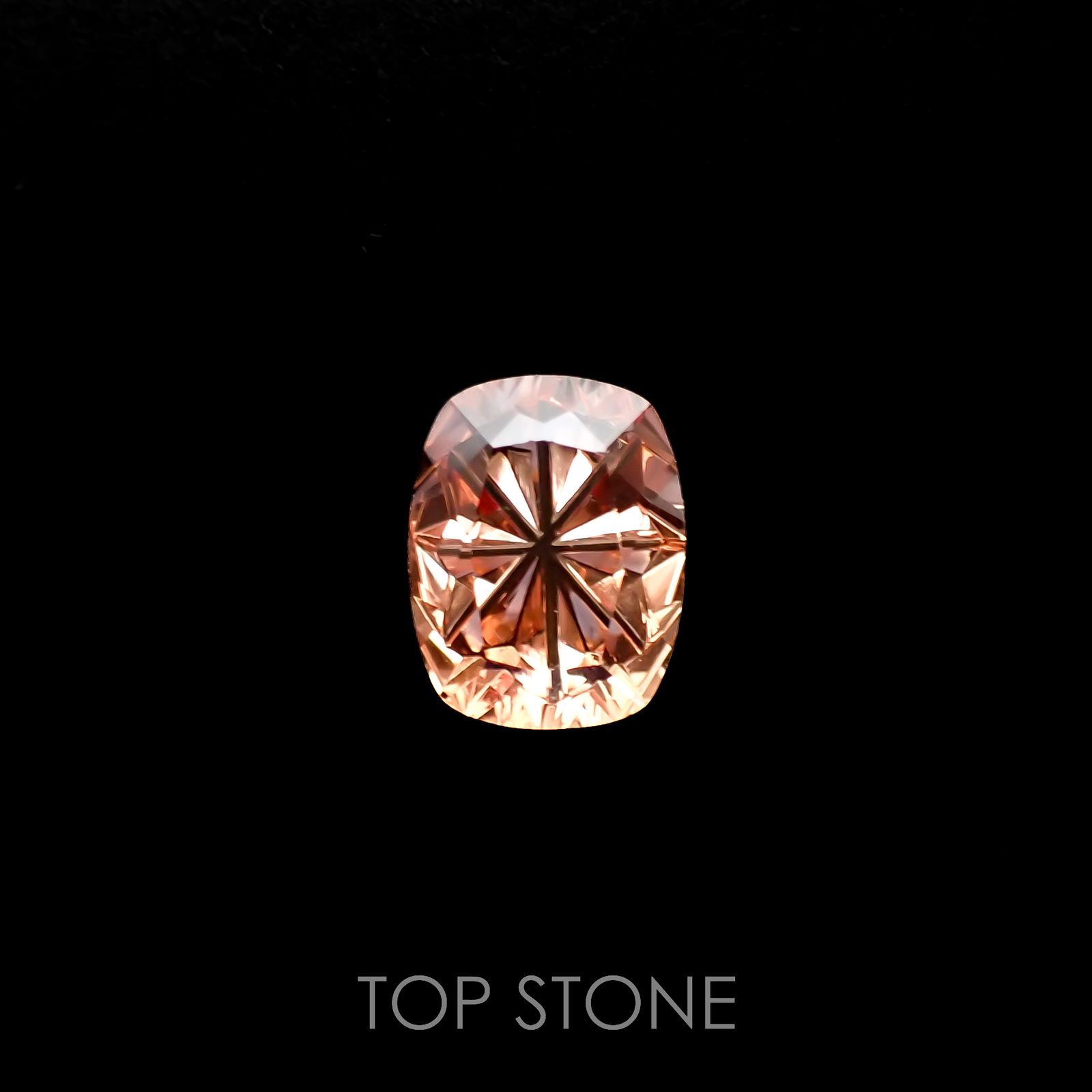 ◇甲州貴石切子Plus Three◇アンデシン カード付き(宝石名アンデシン)チベット産 1.64ct 識別済[220616079]9x7mm前後