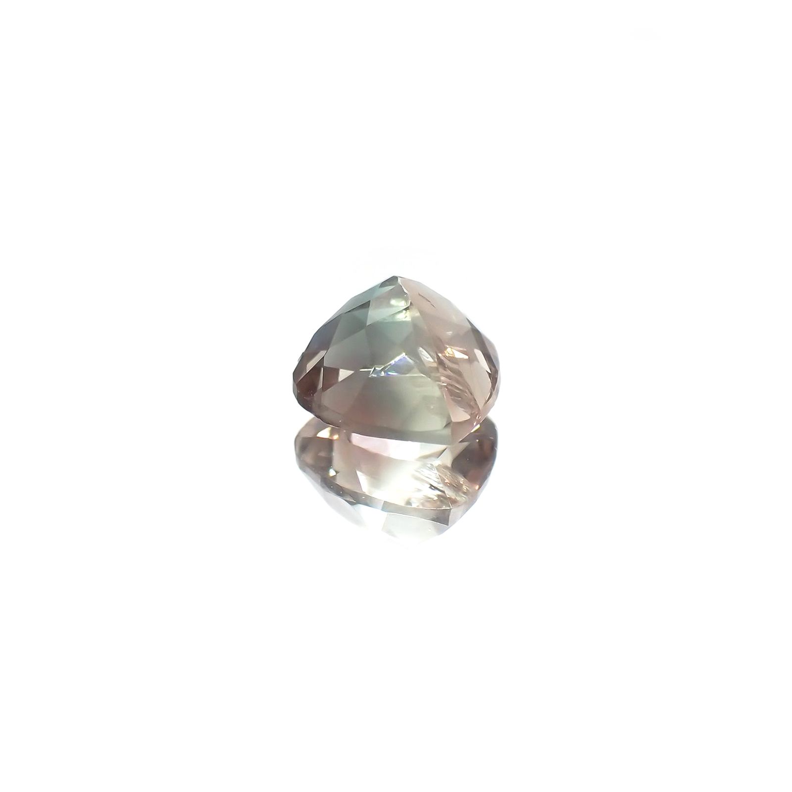 バイカラーオレゴンサンストーン(宝石名バイカラー・ラブラドライト) アメリカ・オレゴン州産 1.099ct ソ付(彩珠)[210711953]6.9×6.8mm前後