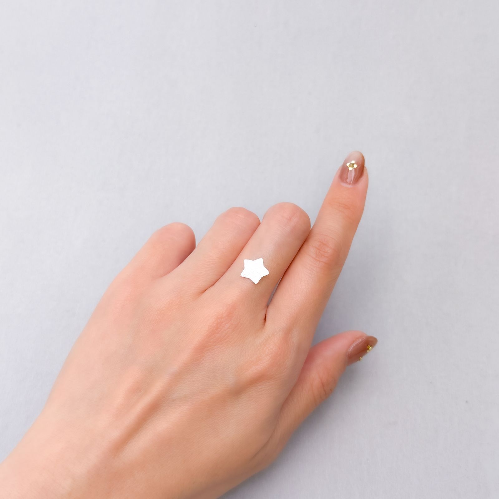 ◇カスタムカット・スター◇アルタイ隕石 発見地：中国 0.92ct [250330015]9.7x8.8mm前後