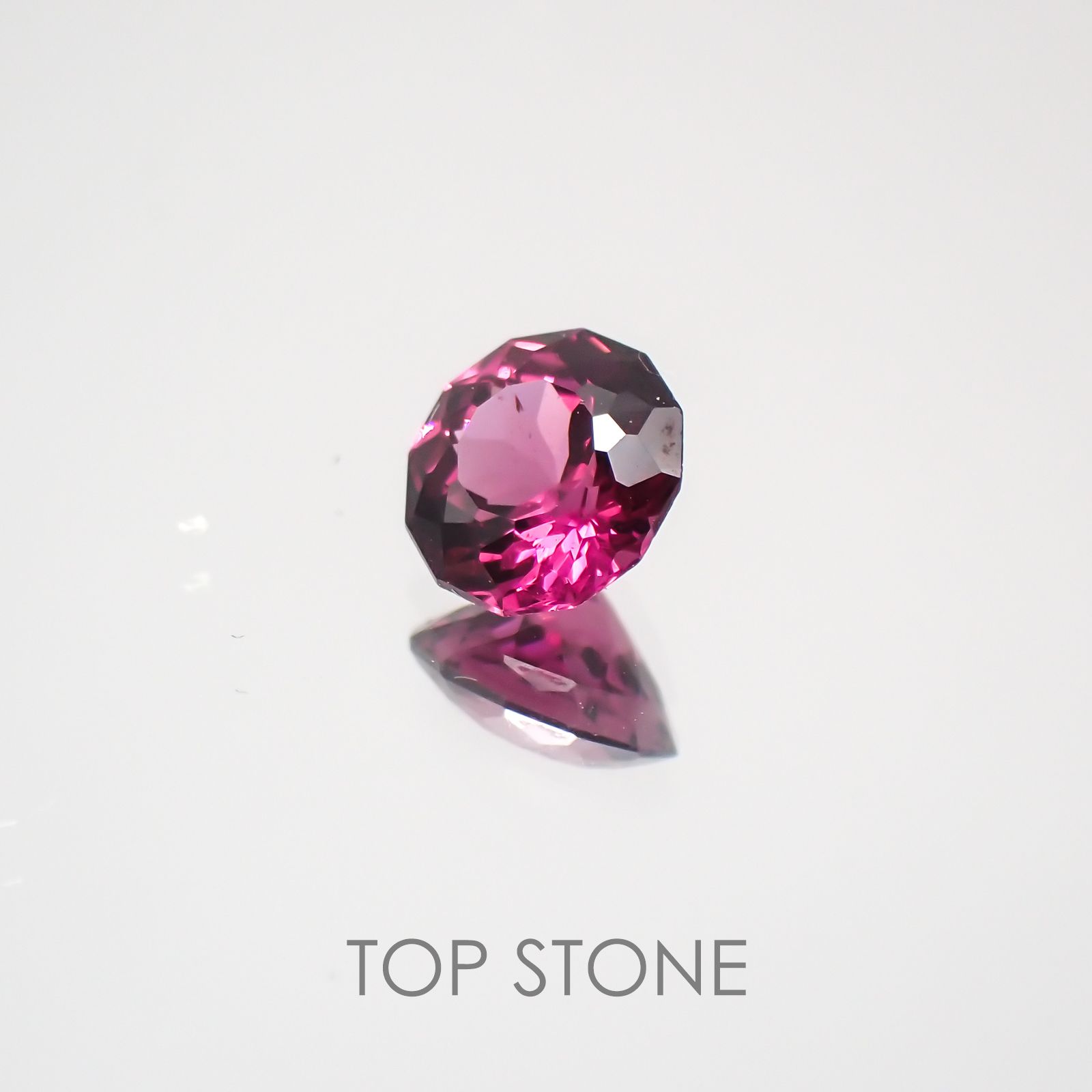 グレープガーネット ブラジル産 ルース 0.44ct[21049686]4.6×4.6mm前後