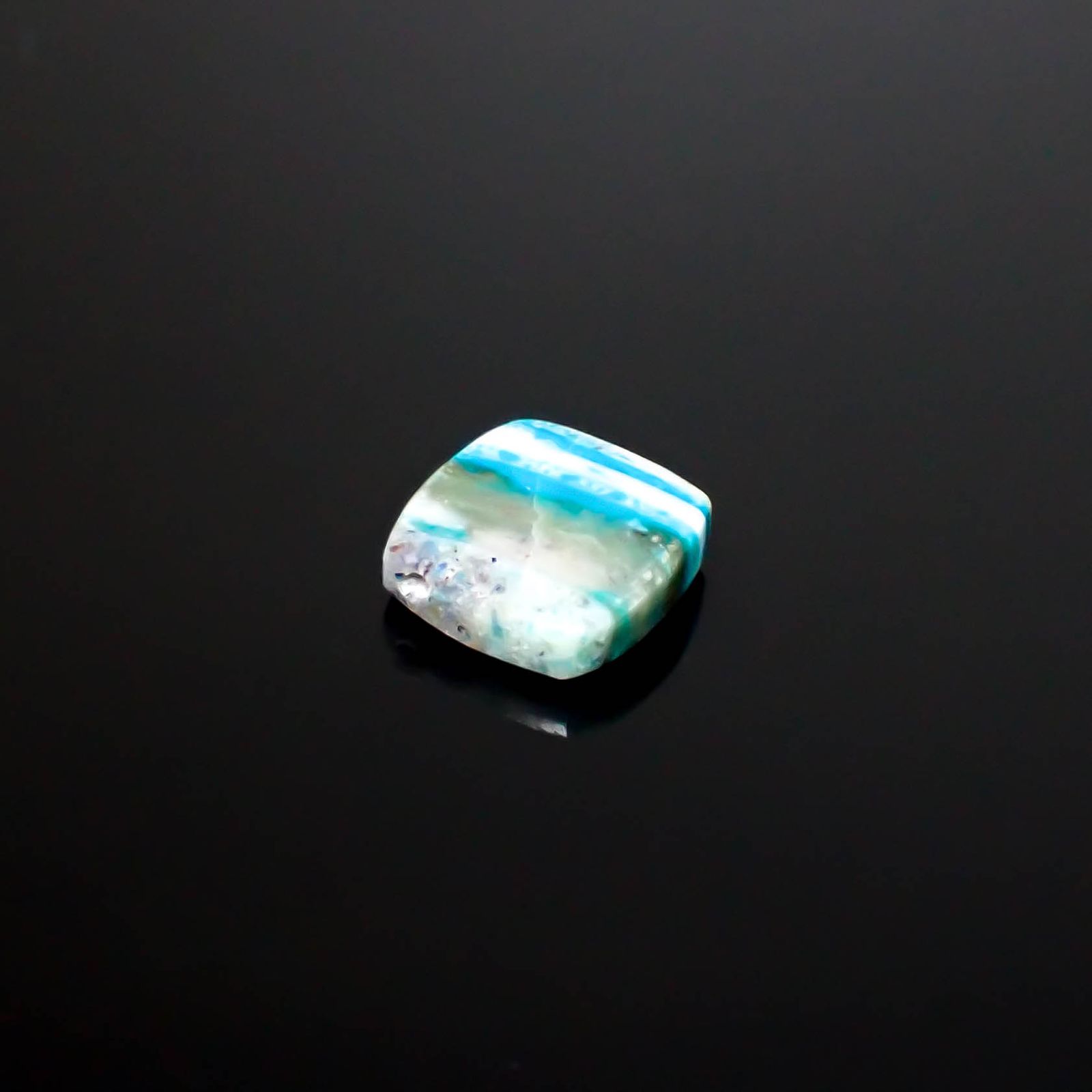 ブルーオパール ペルー産 2.77ct [250430261]10.1x10mm前後