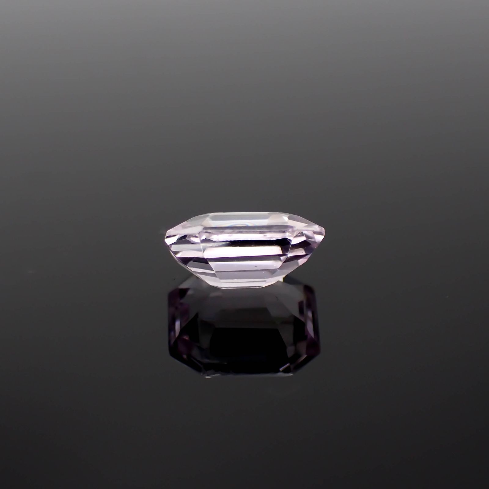 クンツァイト アフガニスタン産 3.27ct[230722931]9.9x8.3mm前後