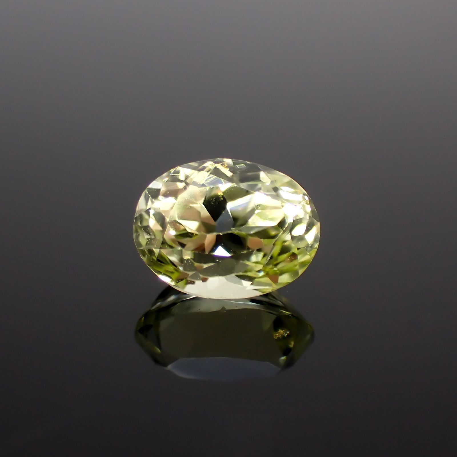 シリマナイト(宝石名シリマナイト)インド産 1.73ct 識別済[211113694]7.8x6mm前後