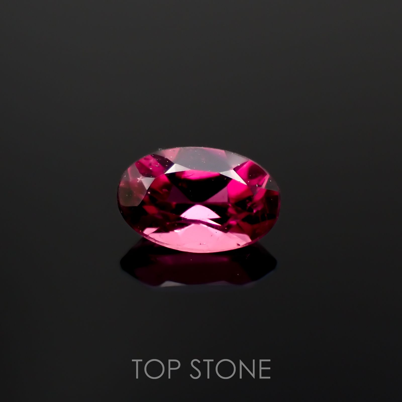 ルベライト ブラジル・ミナスジェライス州産 0.42ct[221018213]5.7x3.7mm前後