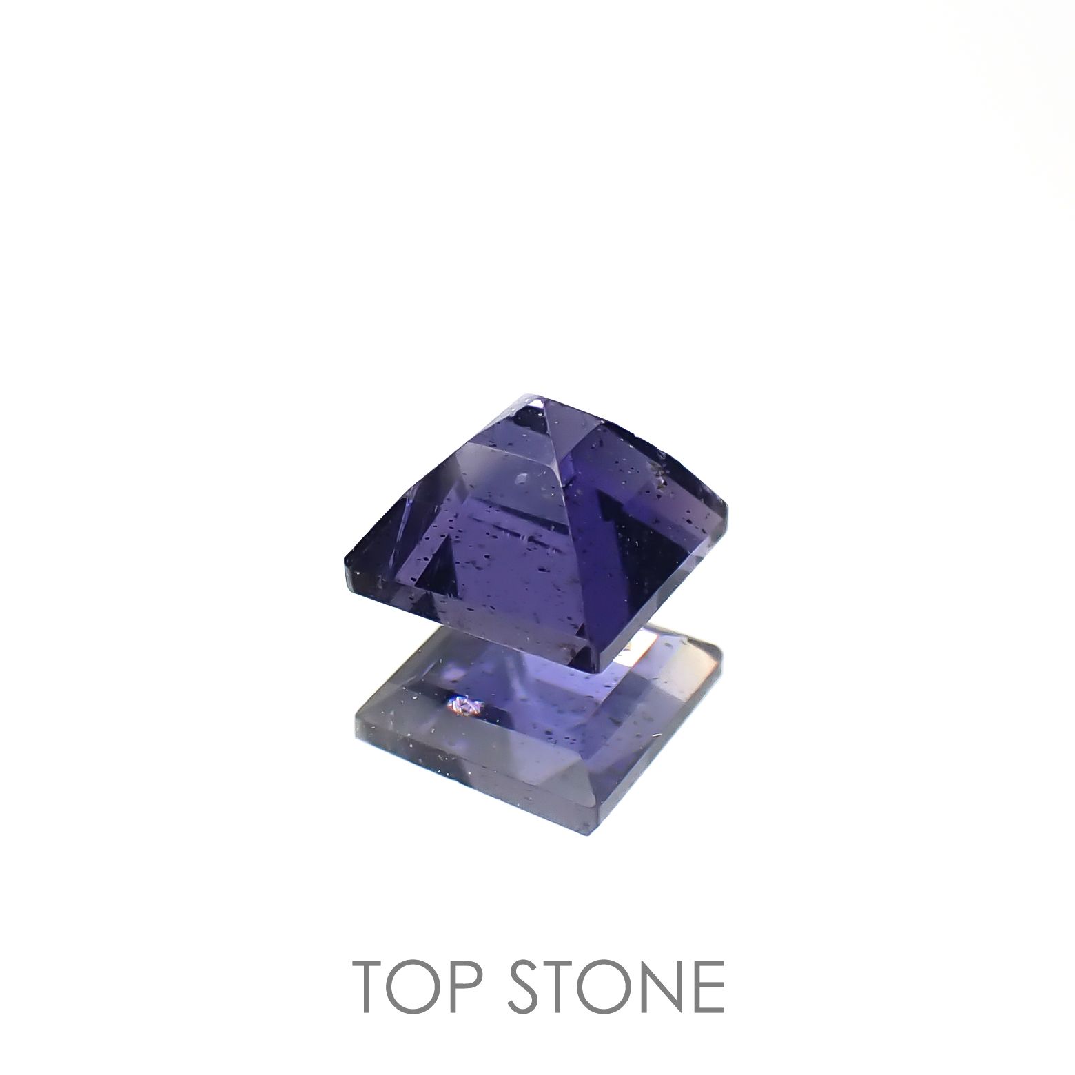アイオライトサンストーン インド/ブラジル産 0.65ct[220817287]5x5mm前後