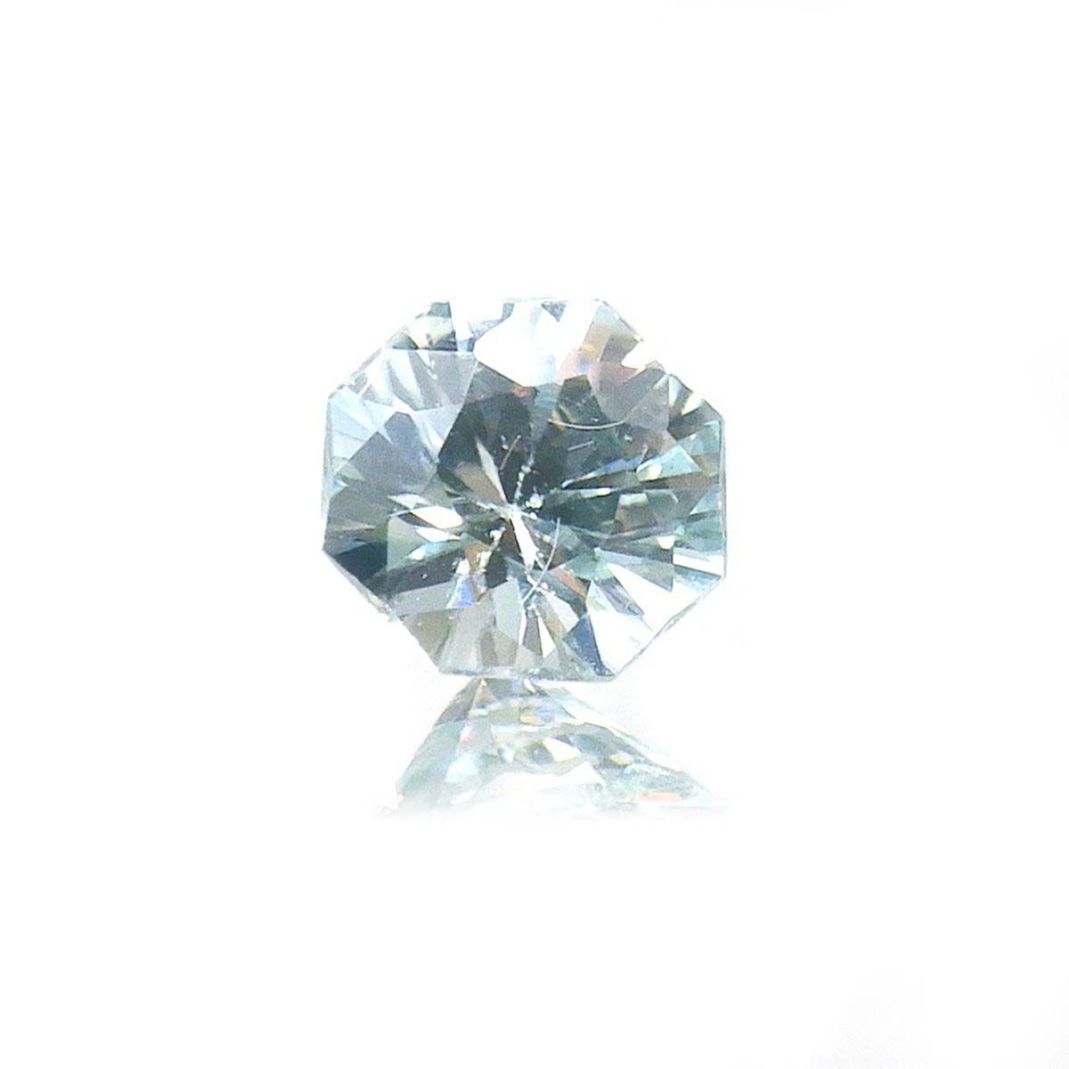 ◇オクタゴンカット◇アイスブルージルコン(宝石名ジルコン)カンボジア産 0.77ct 識別済[220717169]5.1x5mm前後