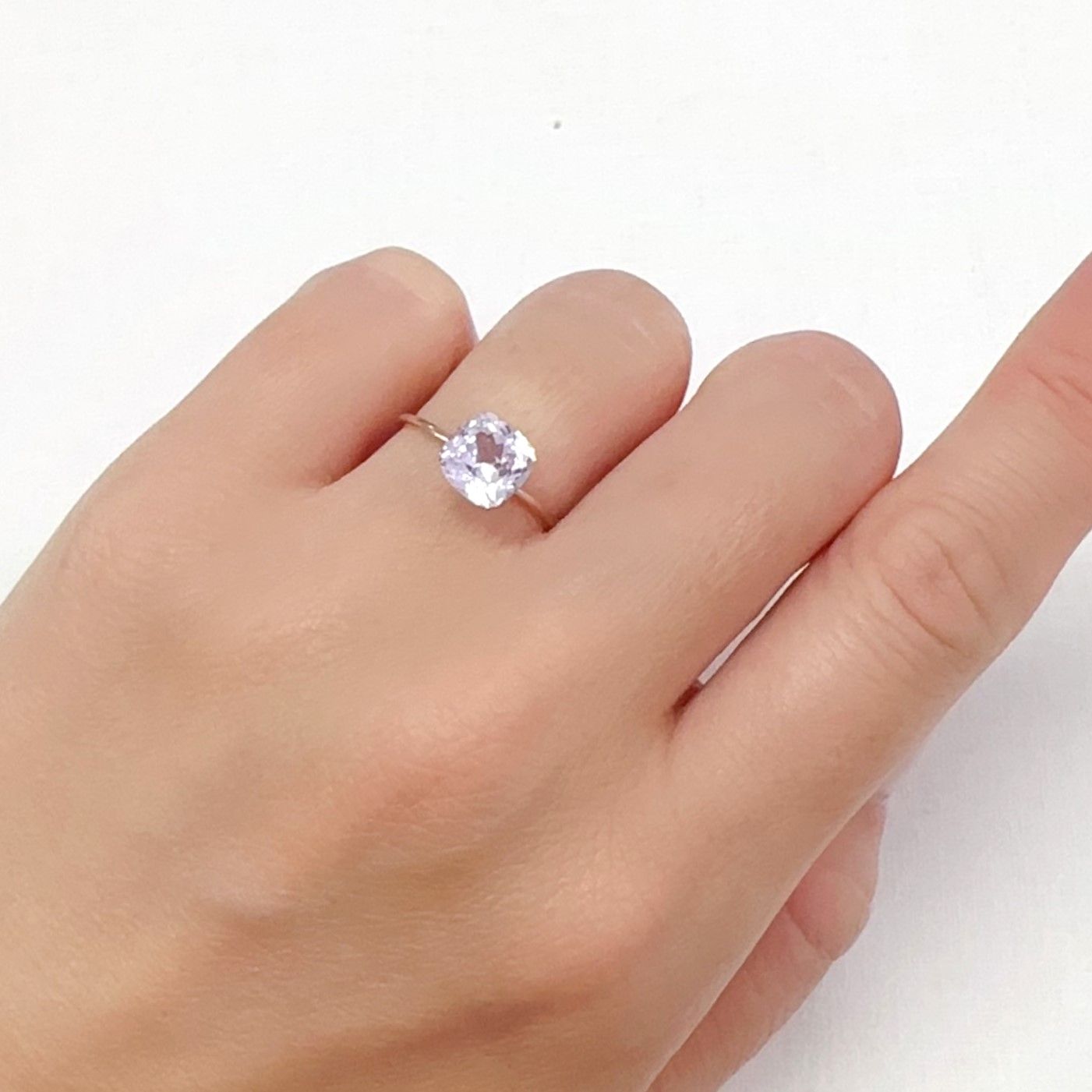 クンツァイト アフガニスタン産 2.05ct[240125361]7.3x7.2mm前後