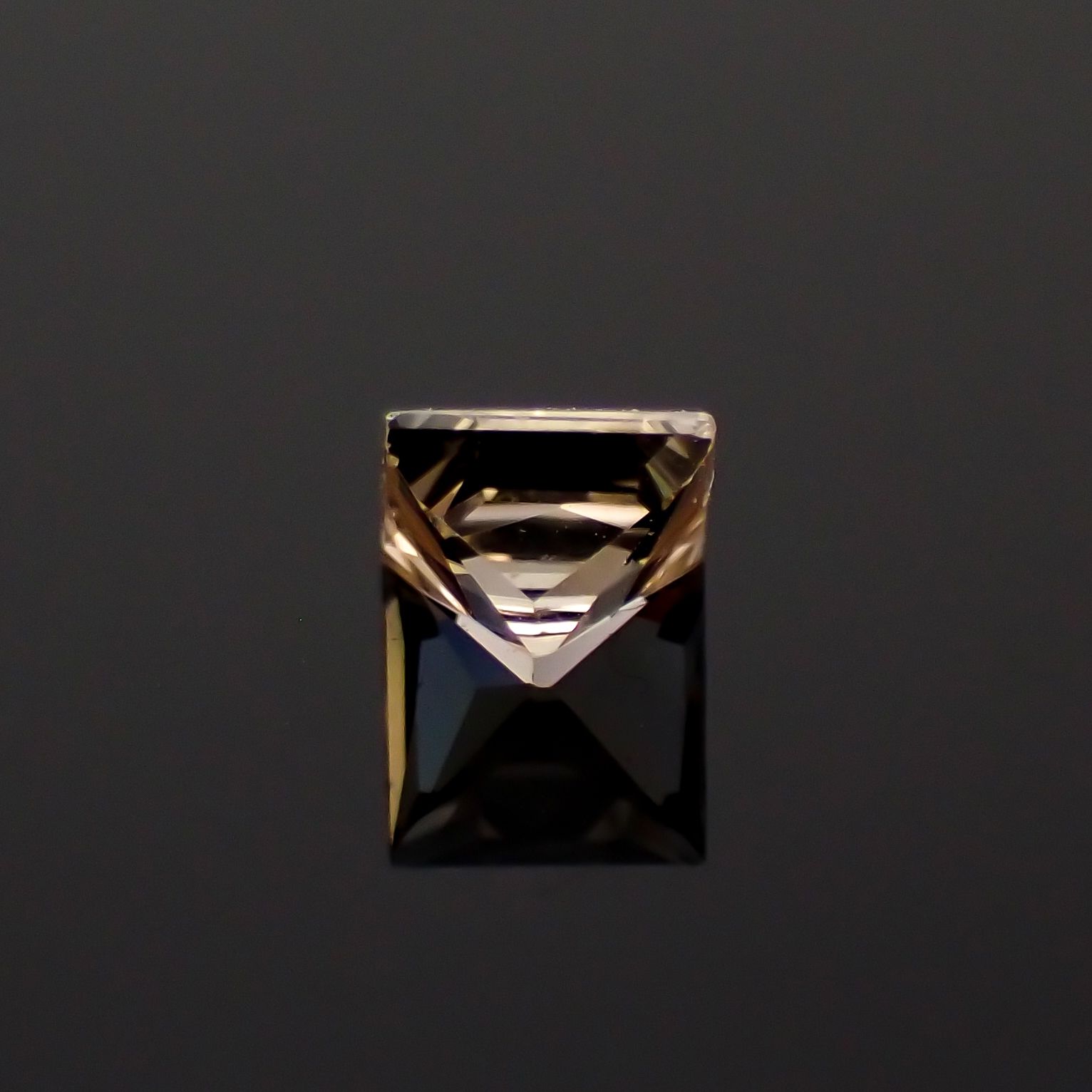 ◇プリンセスカット◇シャンパンカラージルコン スリランカ/カンボジア産 0.53ct[230421644]4x3.9mm前後
