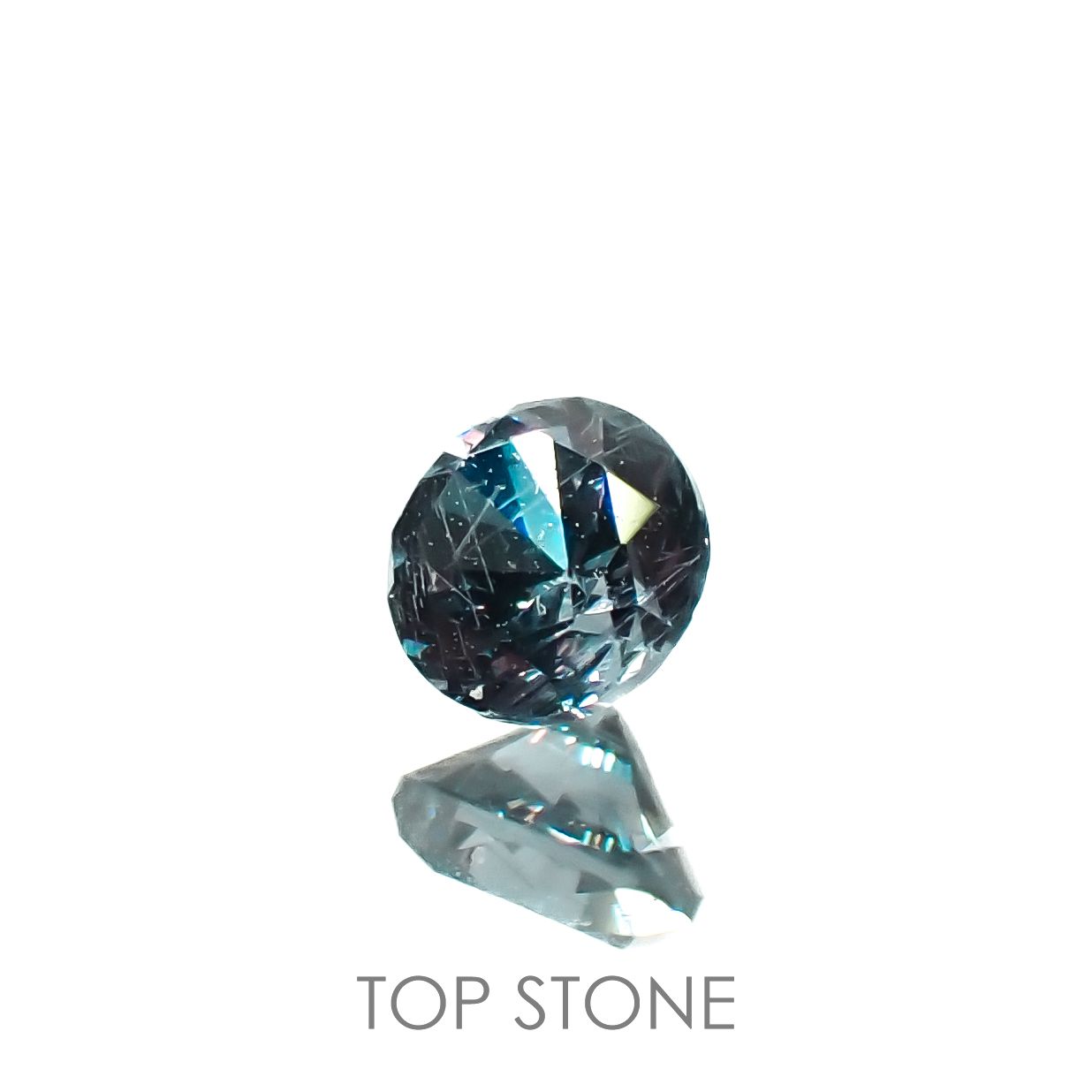 カラーチェンジガーネット アレキタイプ(宝石名ガーネット)マダガスカル・ベキリー産 0.18ct 識別済[221219425]3.2x3.2mm前後