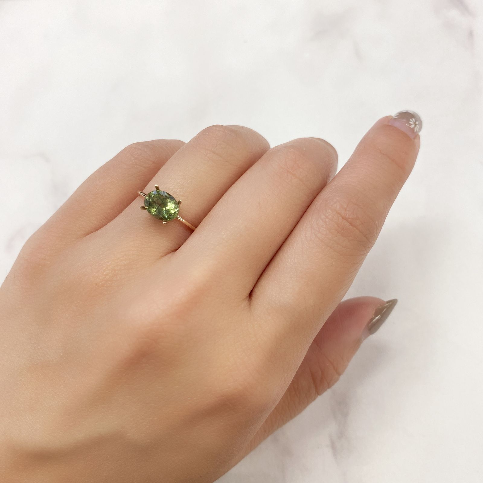 ルドウィジャイトインペリドット(宝石名ルドウィジャイトインペリドット) パキスタン産 1.73ct 識別済[211013499]8×6.1mm前後
