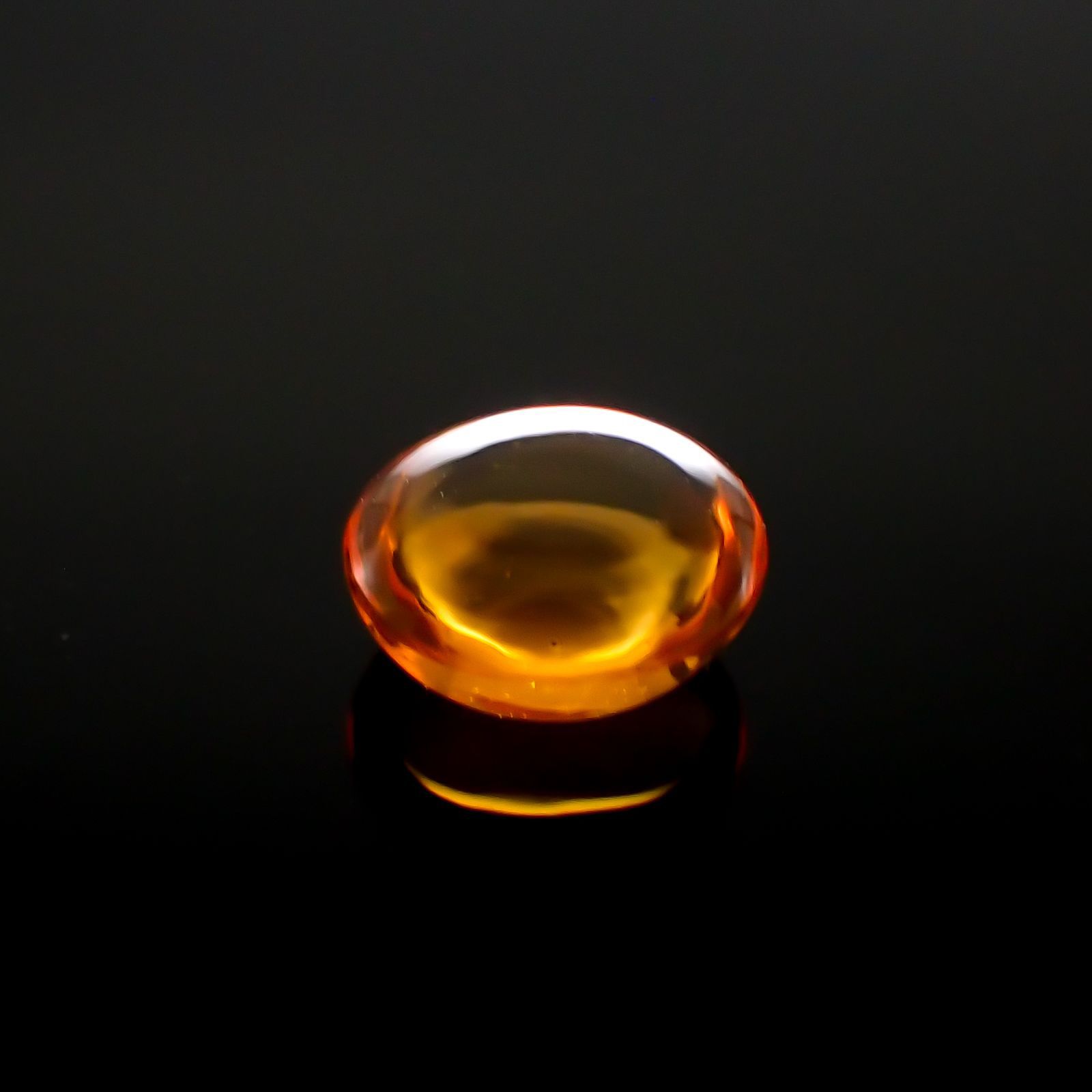 ファイヤーオパール(宝石名ファイヤー・オパール)メキシコ産 0.76ct 識別済[231023915]6.6x6mm前後