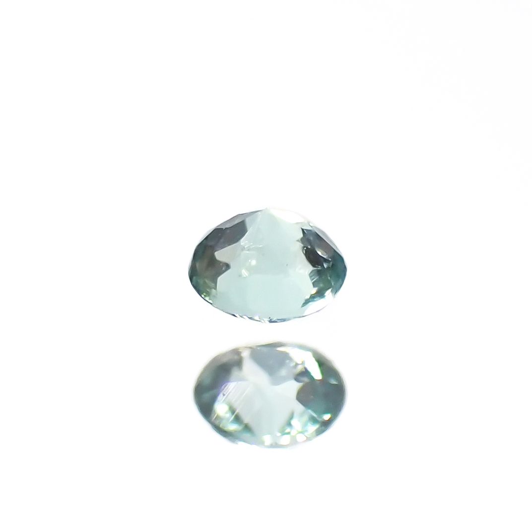 パライバトルマリン(宝石名トルマリン/別名パライバ・トルマリン)ブラジル・パライバ州バターリャ鉱山産 0.029ct 識別済[240125582]1.9x1.9mm前後