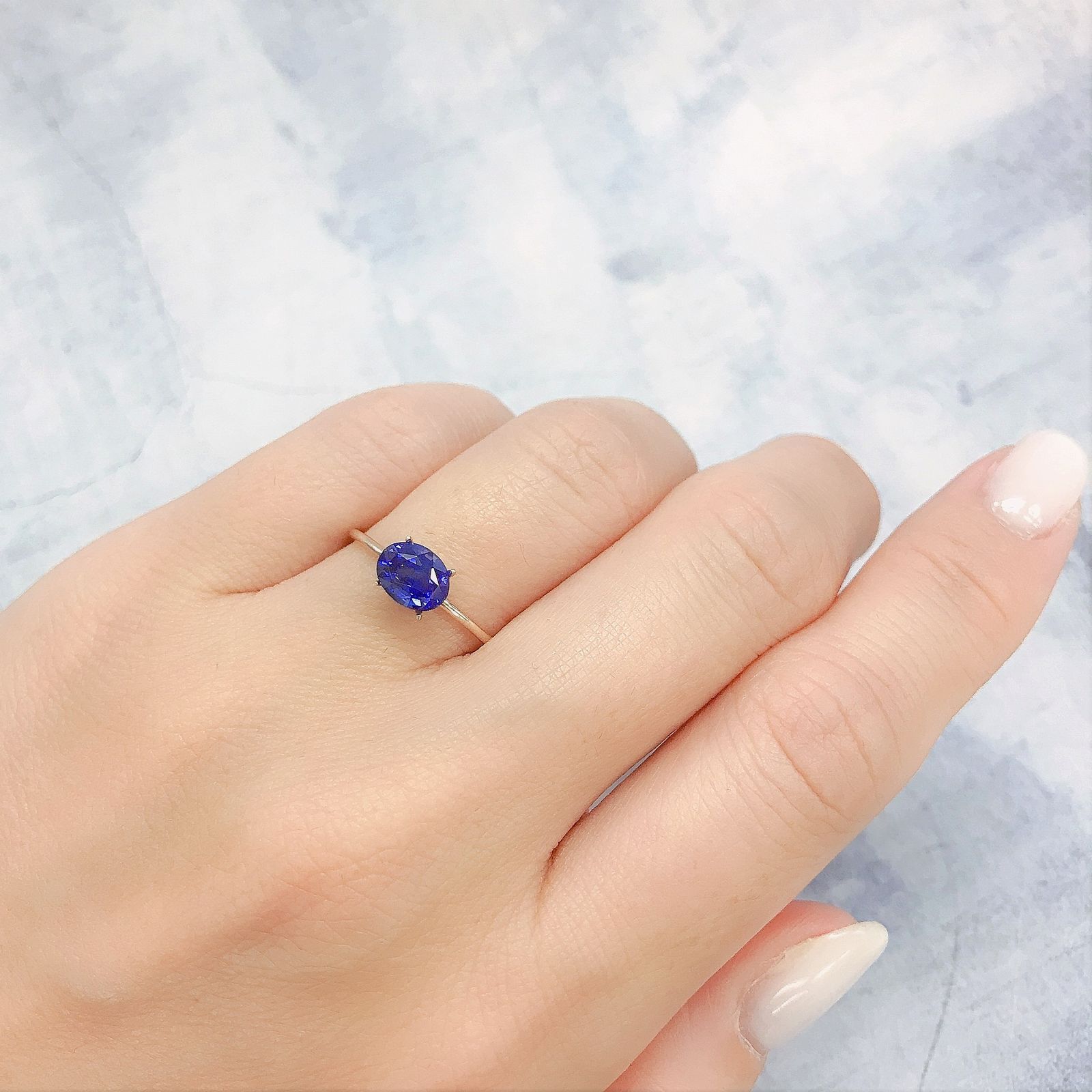 コーンフラワーブルーサファイア(宝石名サファイア/コーンフラワーブルー)マダガスカル産 1.14ct AIGS鑑付[220616444]6.87x5.35mm前後