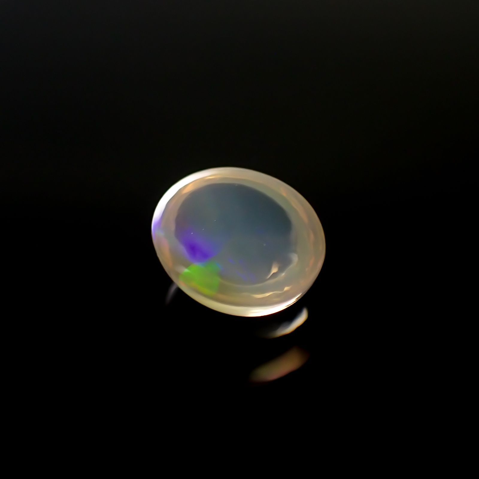 メキシコオパール(宝石名オパール)メキシコ産 0.90ct 識別済[231023919]7.2x6.3mm前後