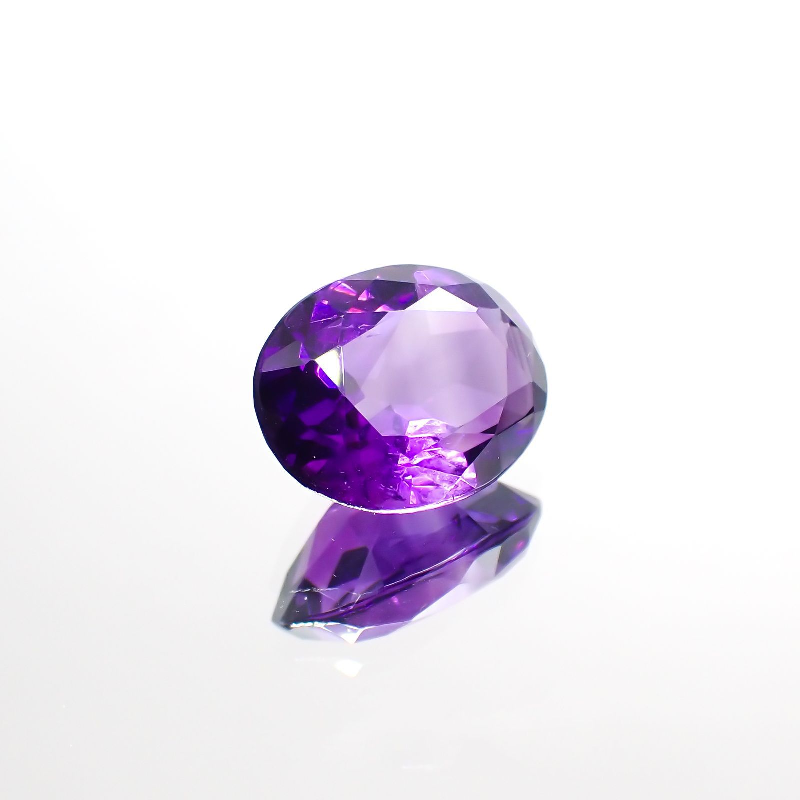 カラーシフトアメジスト(宝石名アメシスト)ブラジル/ウルグアイ産 3.58ct 識別済[220113957]11.7x9.1mm前後