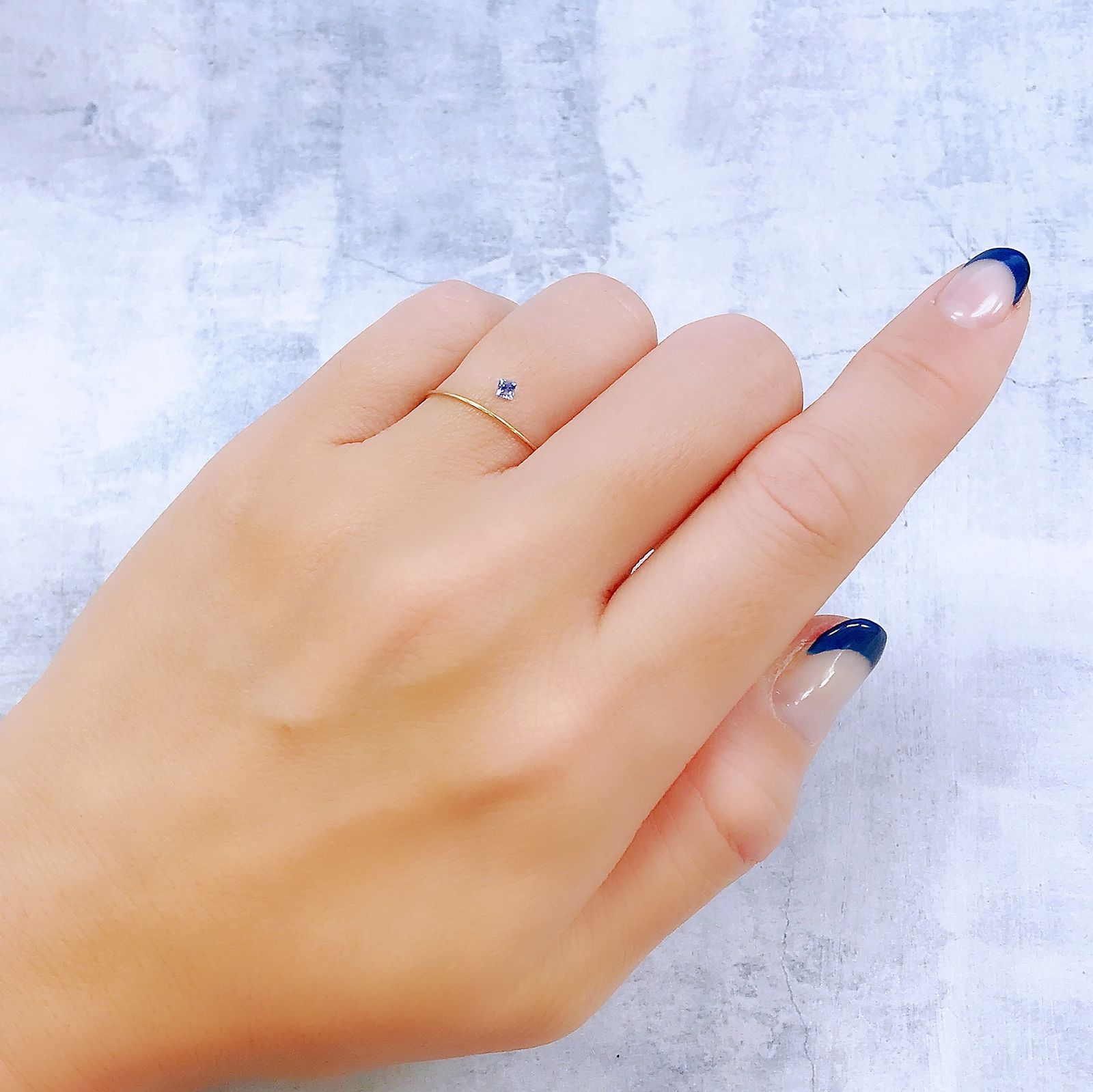 ◇プリンセスカット◇ベニトアイト アメリカ・カリフォルニア州産 0.063ct [221118976]2.1x2.1mm前後