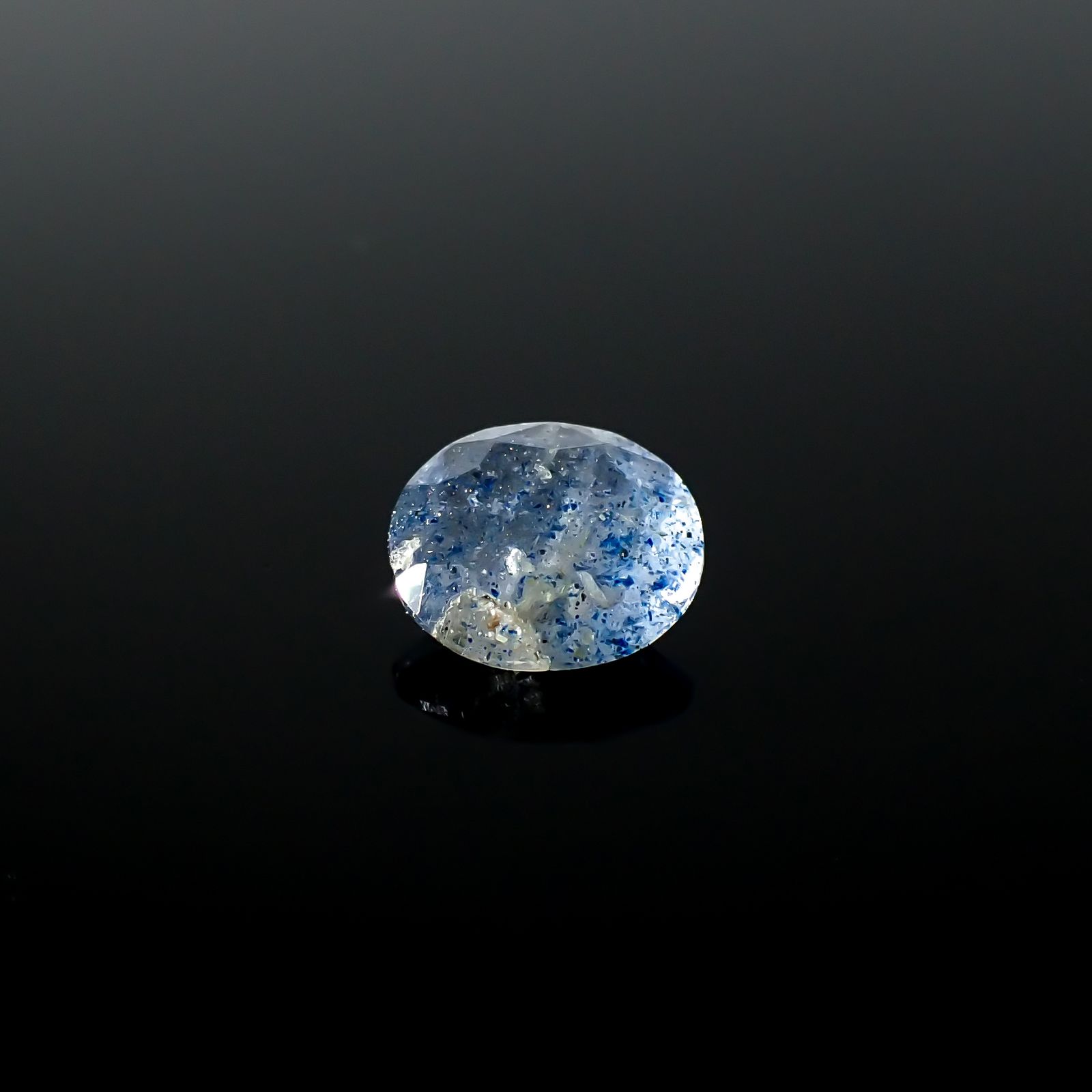 ラズライトインクォーツ アフガニスタン産 0.99ct[240125839]7.4x6.9mm前後