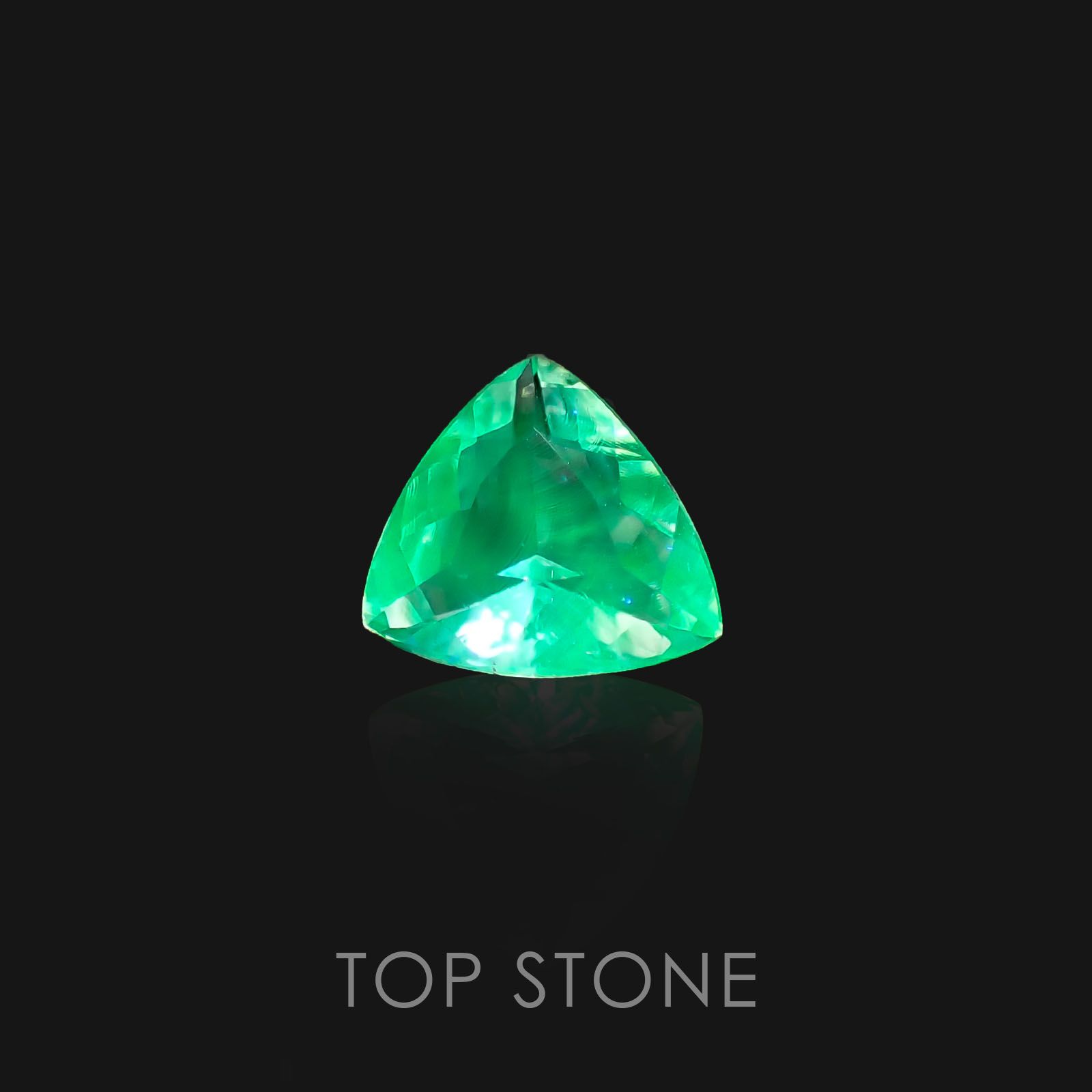 ハイアライトオパール メキシコ産 ルース 0.85ct[20085239]7.4×7.2mm前後