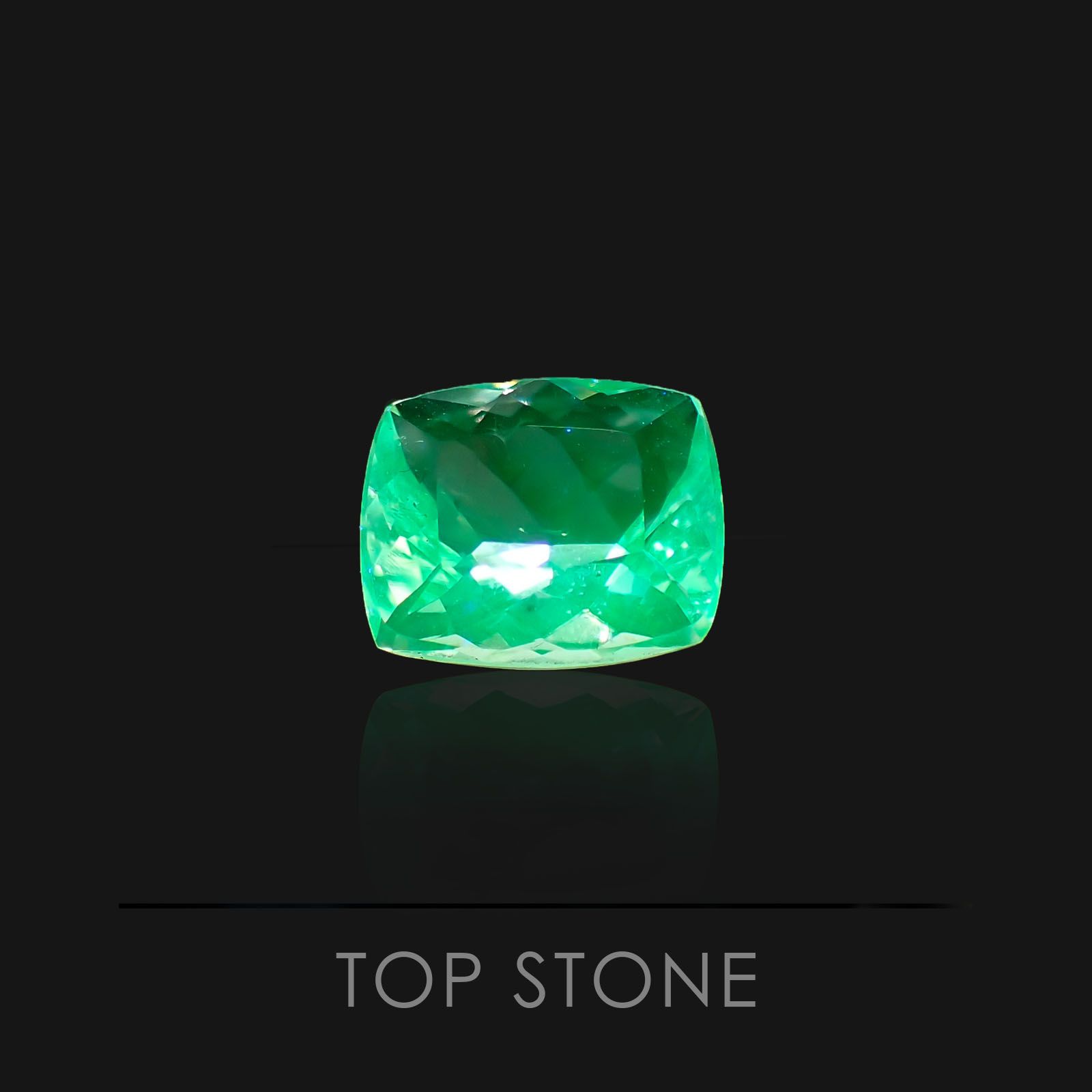 ハイアライトオパール メキシコ産 ルース 2.18ct[20085241]9.6×8.2mm前後