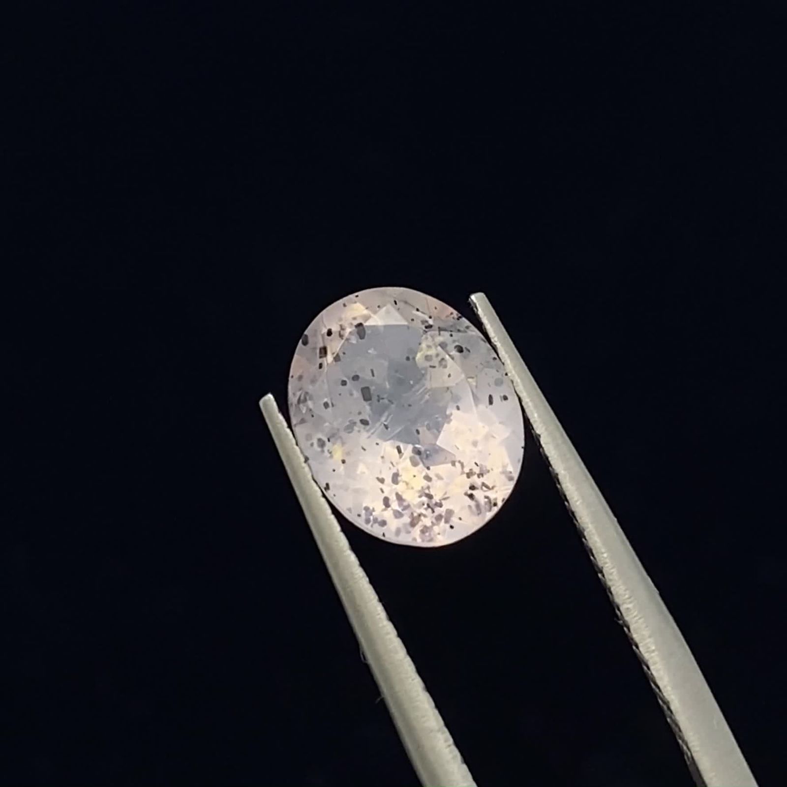 マイカインローズクォーツ ブラジル産 2.57ct[230220428]10x8mm前後