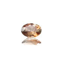 バイカラーアンダリュサイト(宝石名アンダリュサイト)スリランカ/マダガスカル産 0.74ct 識別済[220917583]7.1x5.1mm前後